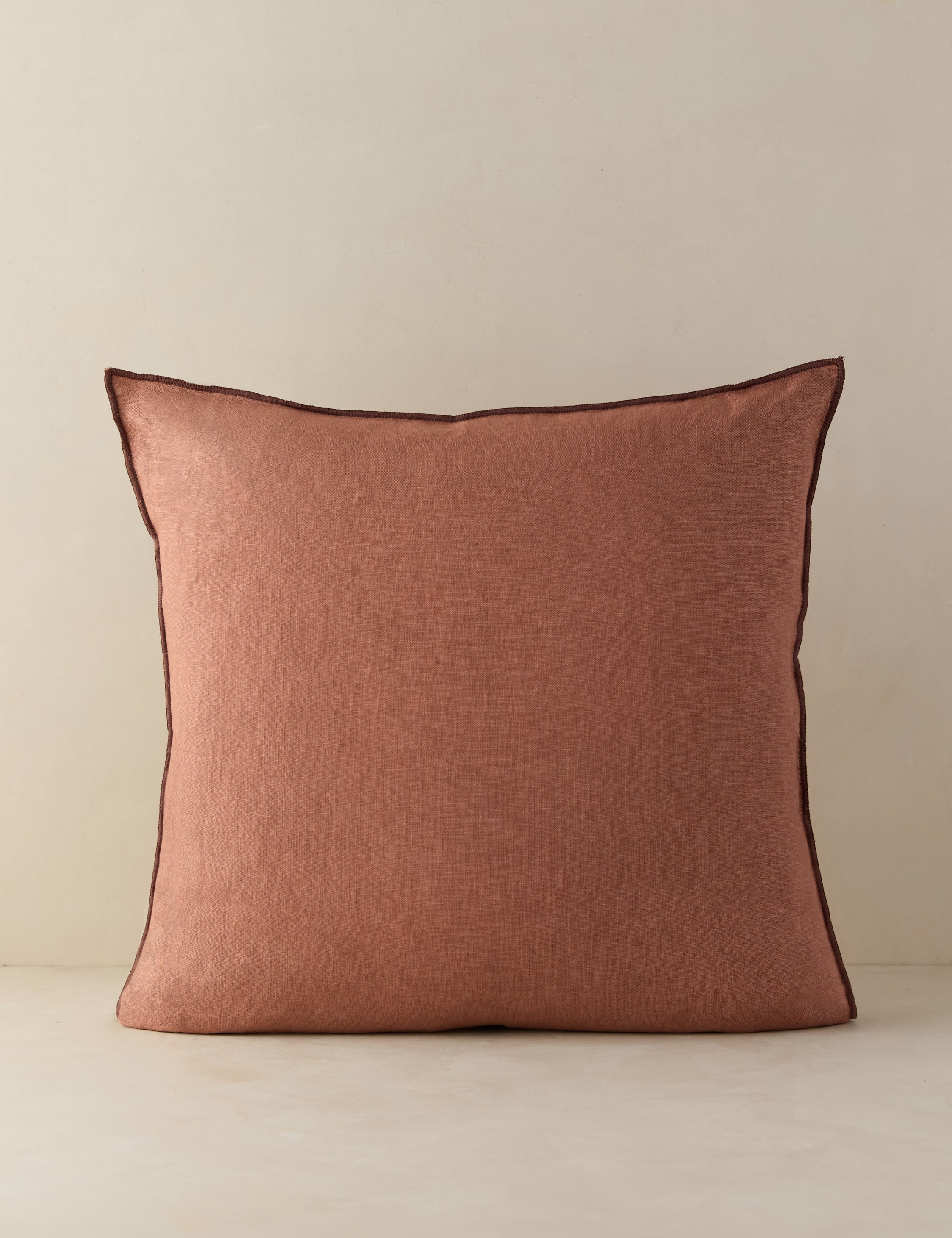 Carys Linen Pillow | Contrast Piping, Two-Tone Design