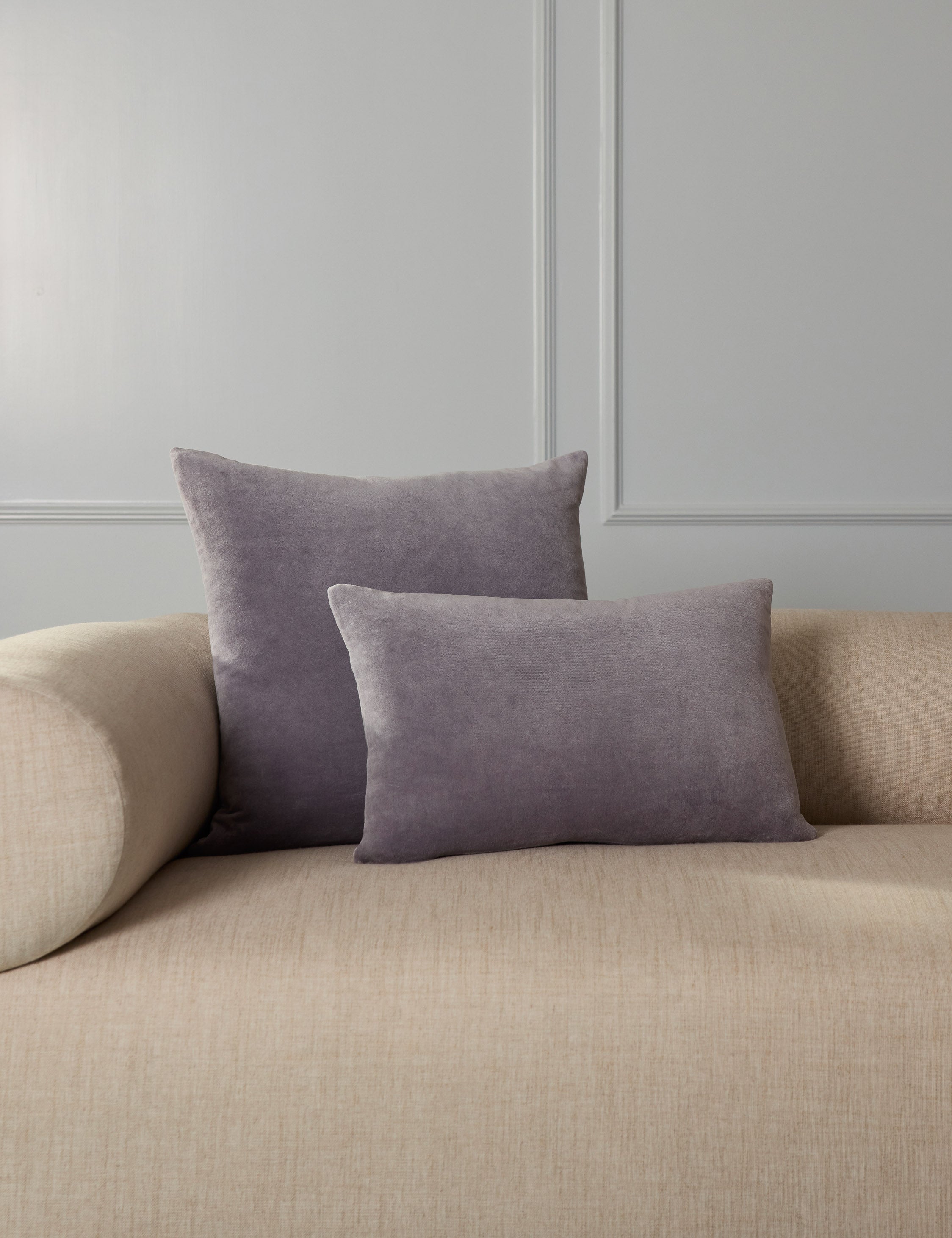 Bela Velvet Pillow | Luxurious Texture, Elegant Finish