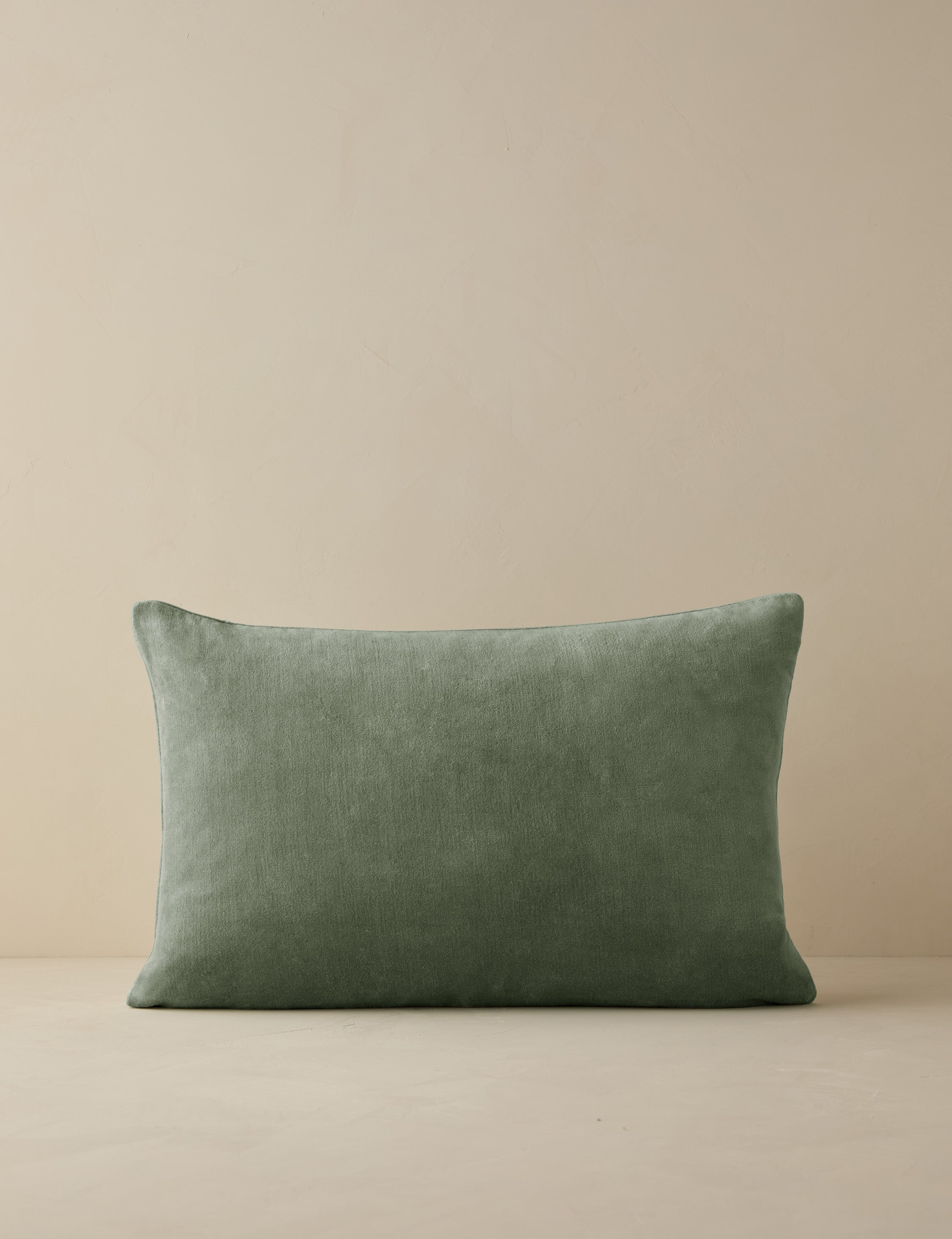 Bela Velvet Pillow | Luxurious Texture, Elegant Finish