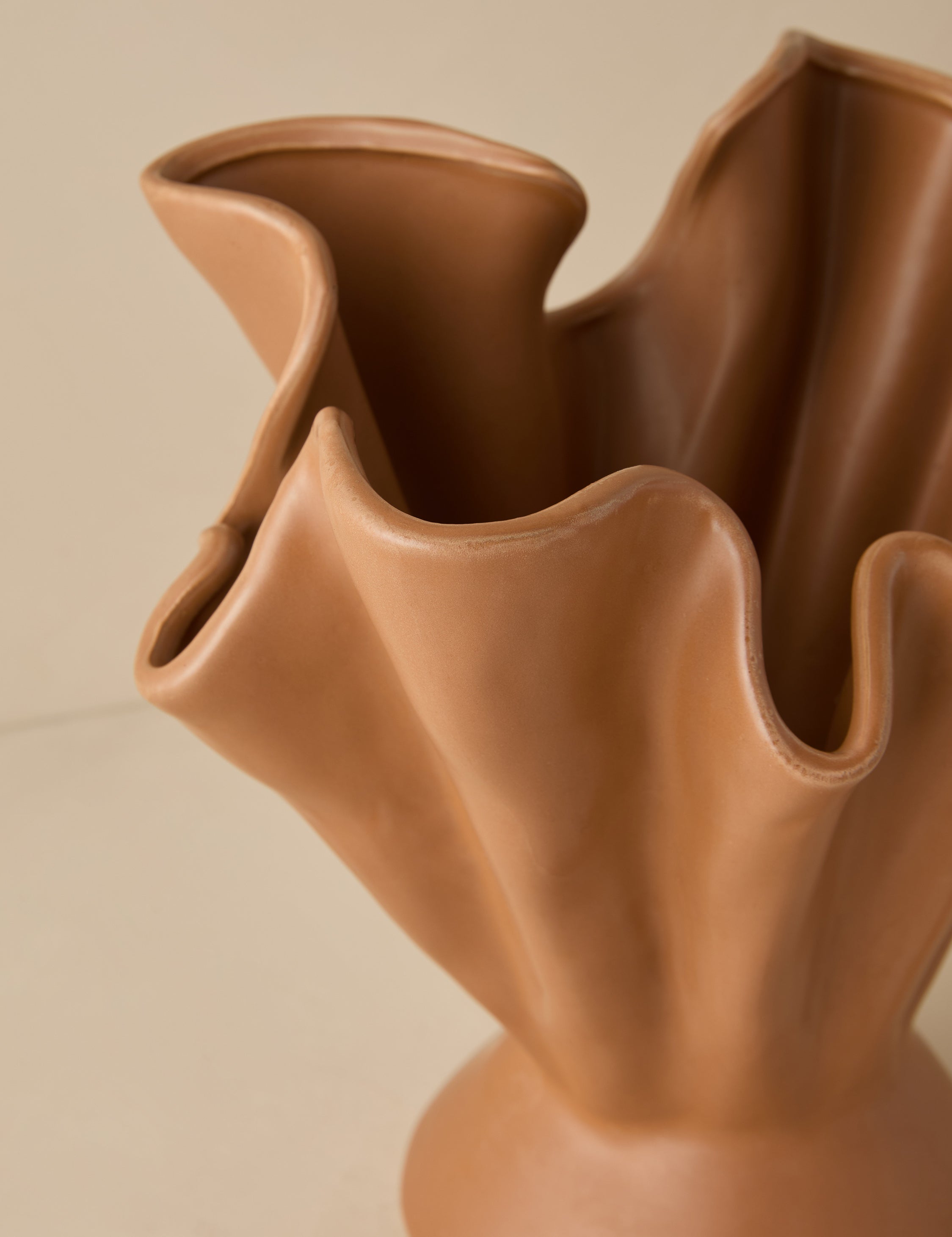 Dara Ruffled Vase | Stoneware, Reactive Glaze Finish