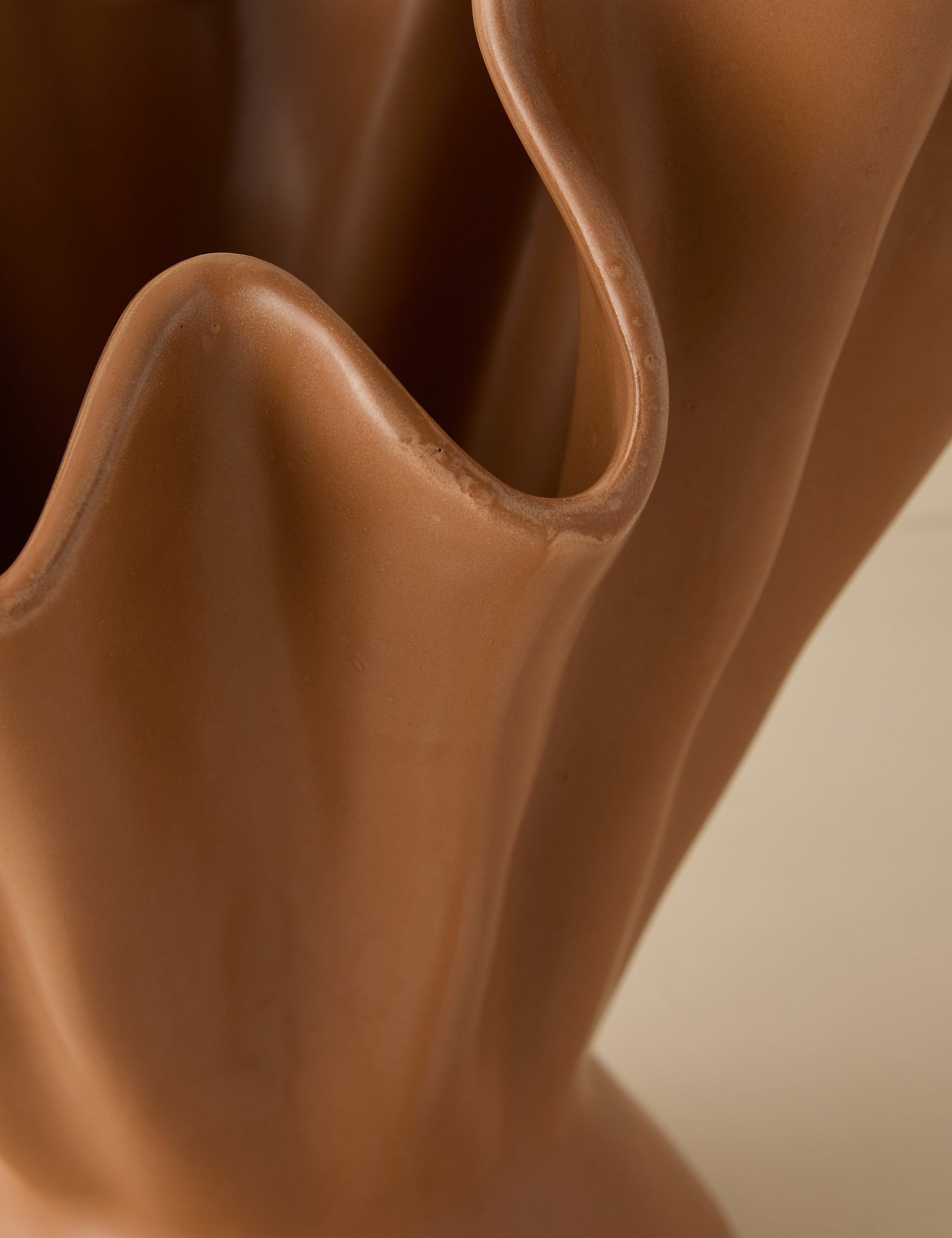 Dara Ruffled Vase | Stoneware, Reactive Glaze Finish