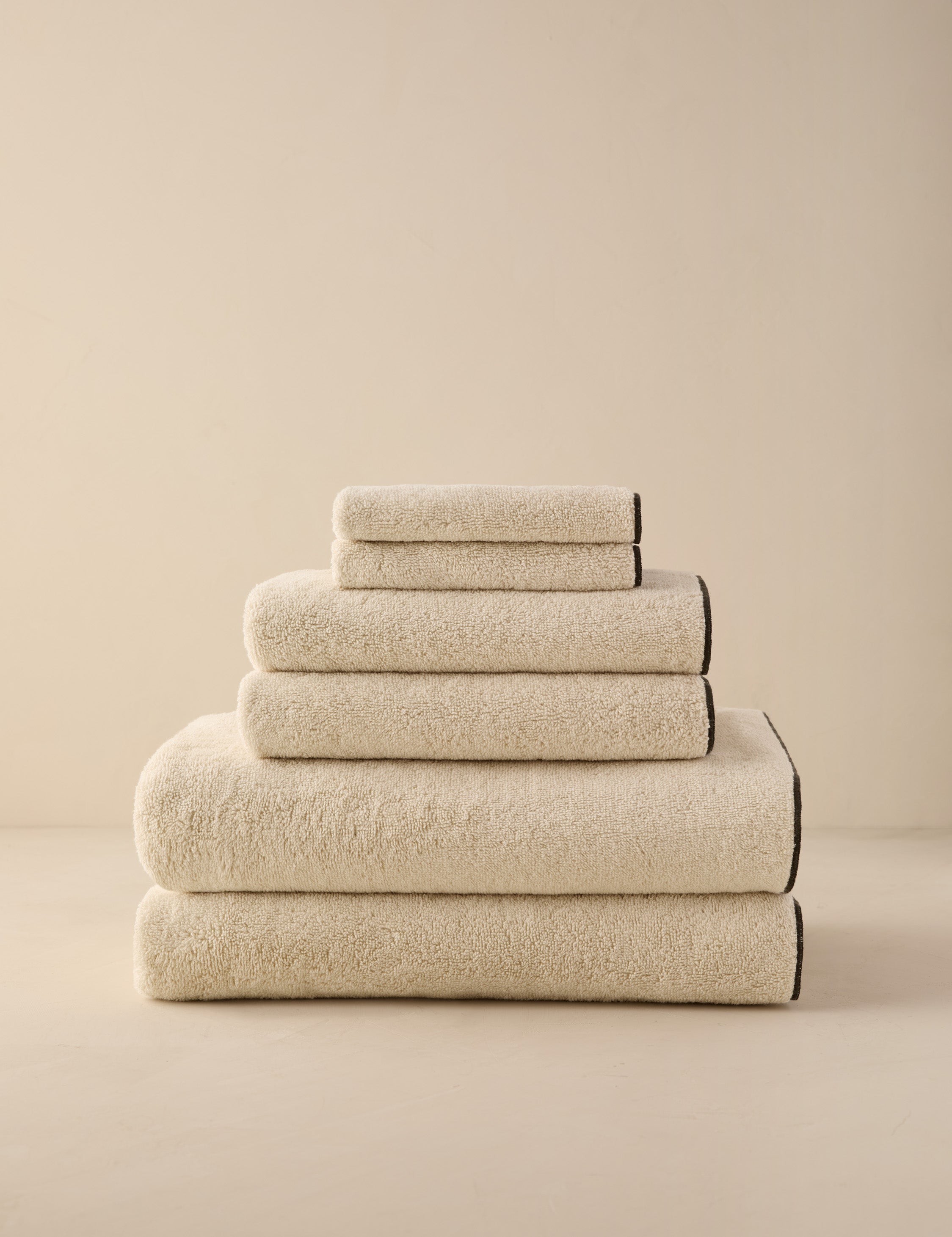 Enzo Organic Cotton Towels | Soft, Quick-Drying Fabric