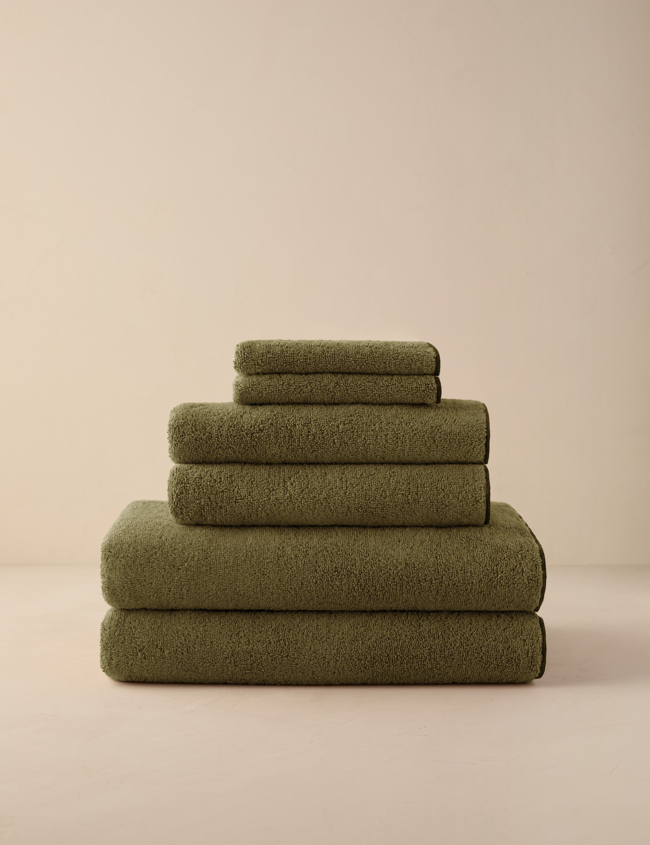 Enzo Organic Cotton Towels | Soft, Quick-Drying Fabric