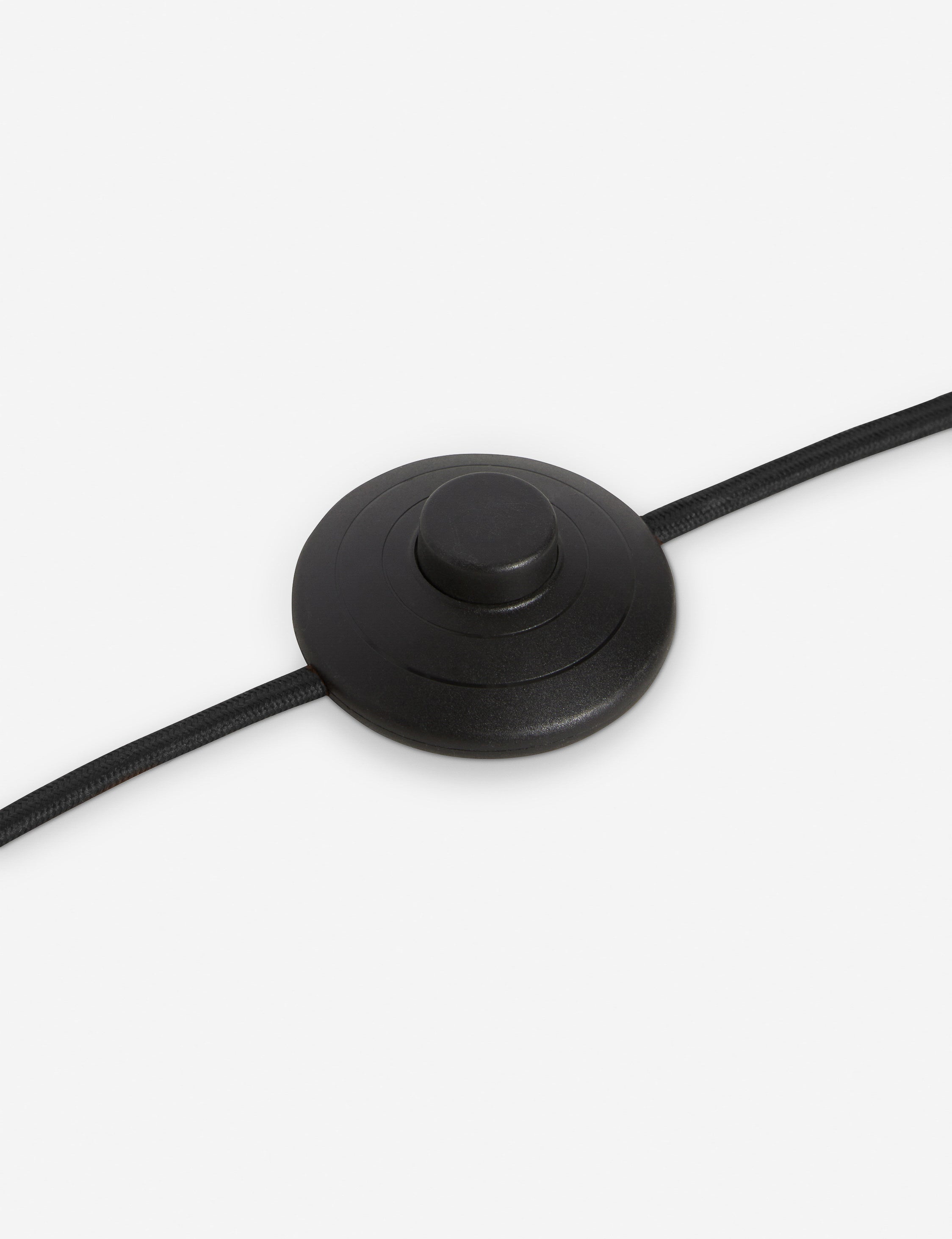 Fino Floor Lamp | Sculptural Design, Tapered Shades