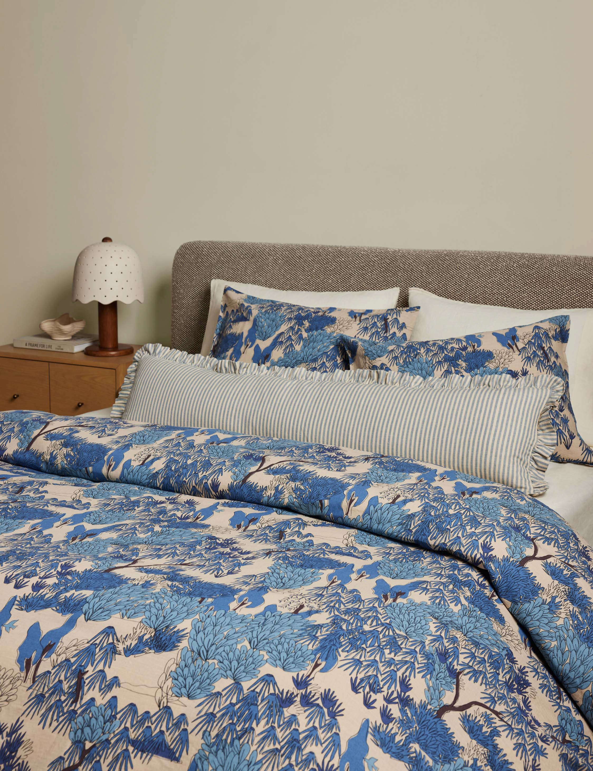Bramble Duvet Cover | Linen-Cotton Blend, Botanical Print