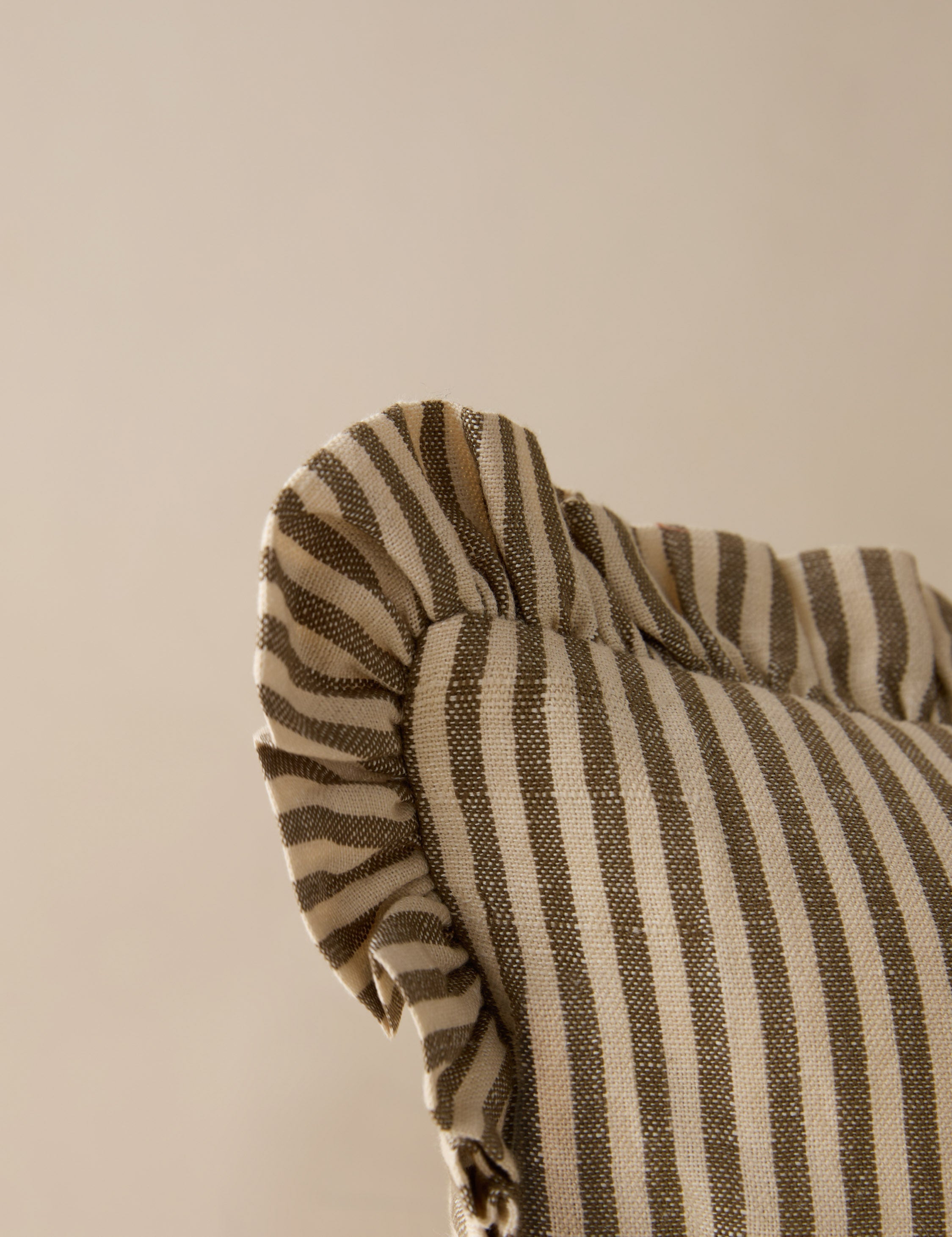 Isla Lumbar Pillow | Elongated Shape, Ruffled Flange