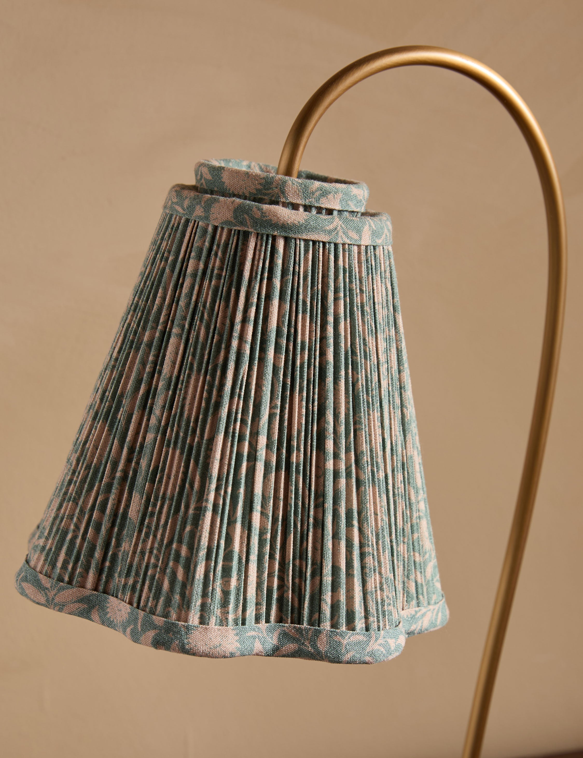 Juno Desk Lamp | Gooseneck Design, Floral Pleated Shade