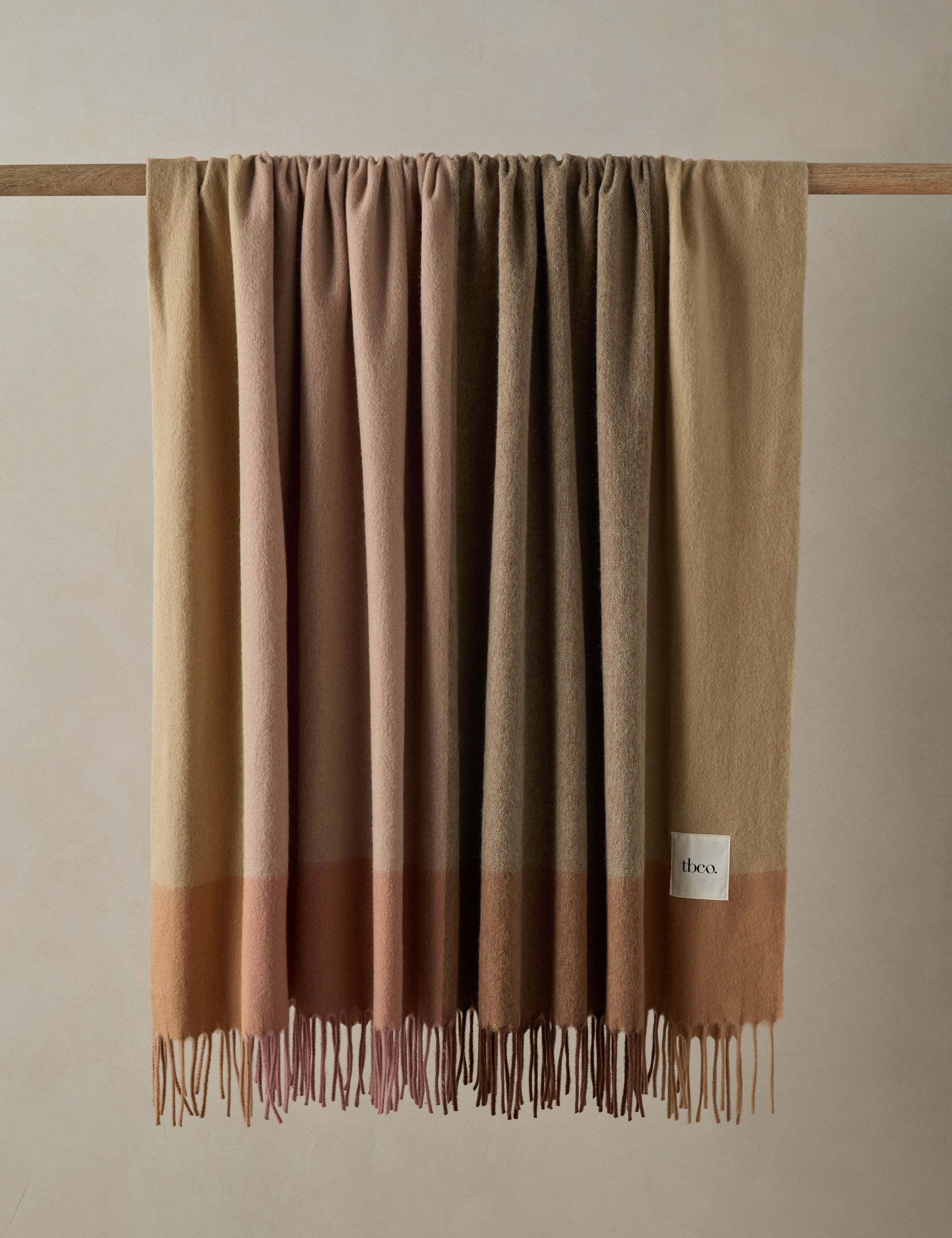 Luna Lambswool Throw | Soft, Hypoallergenic Natural Fiber