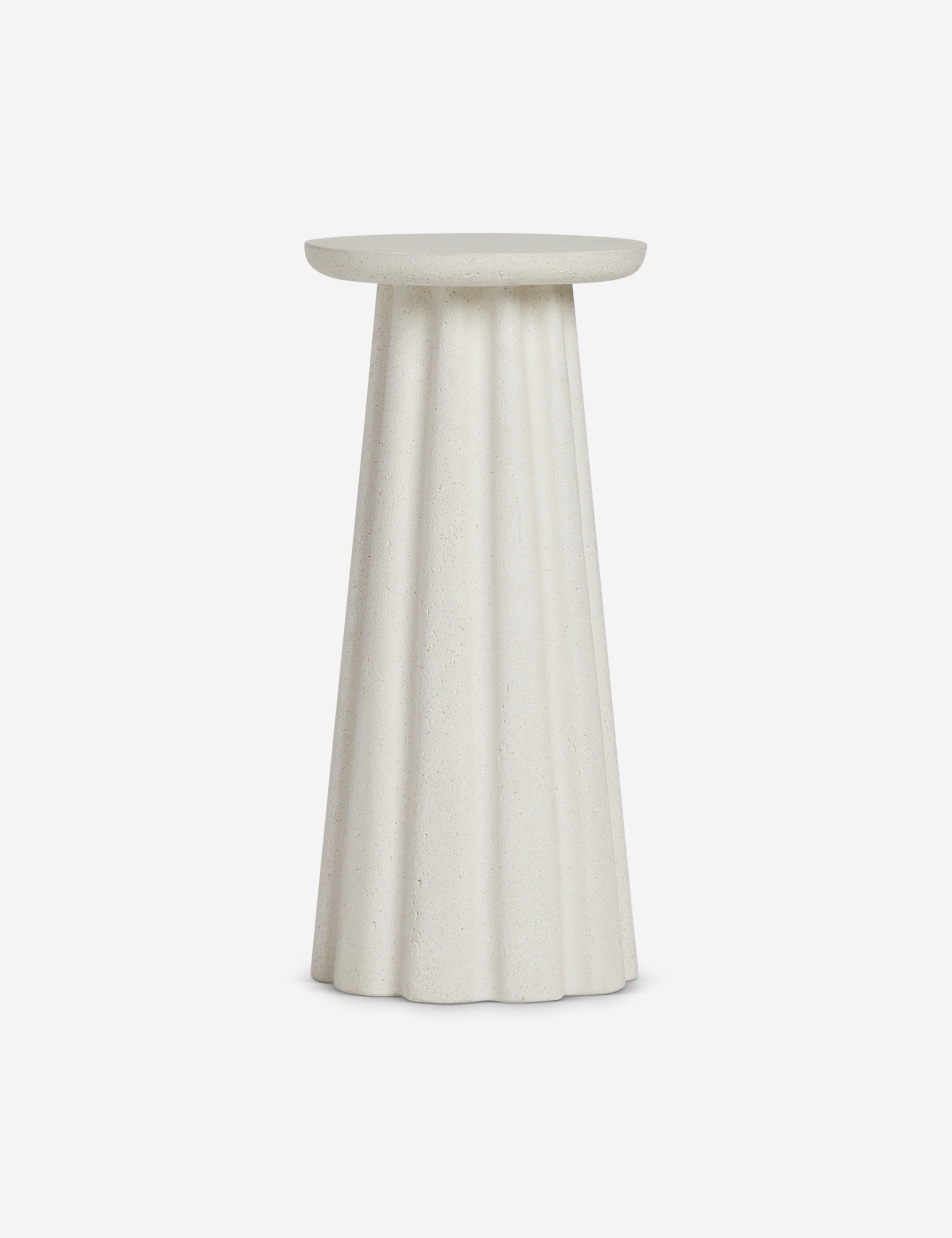 Luna Round Side Table | Durable Concrete, Fluted Base