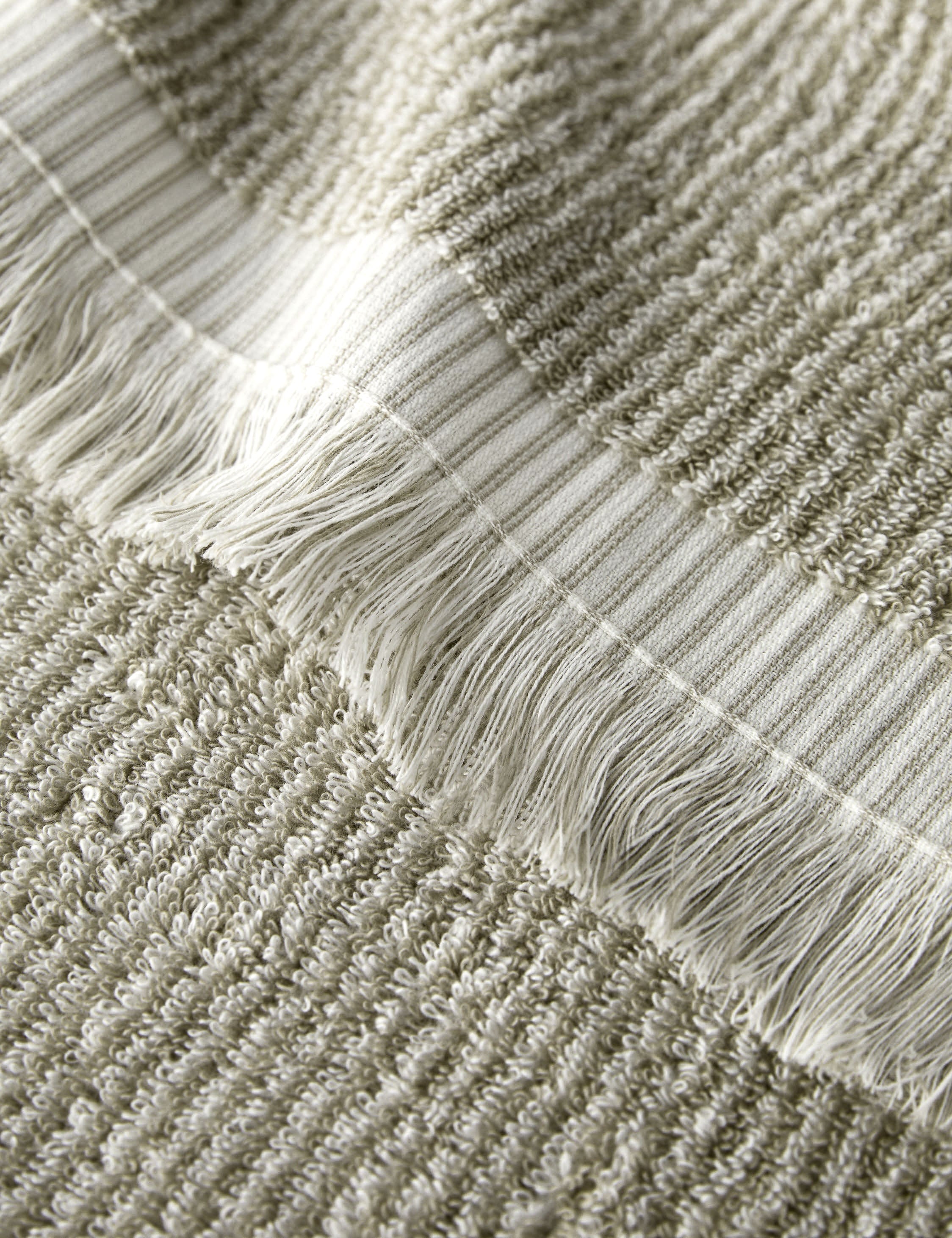 Luna Organic Cotton Towel | Striped Design, Thick Fringe