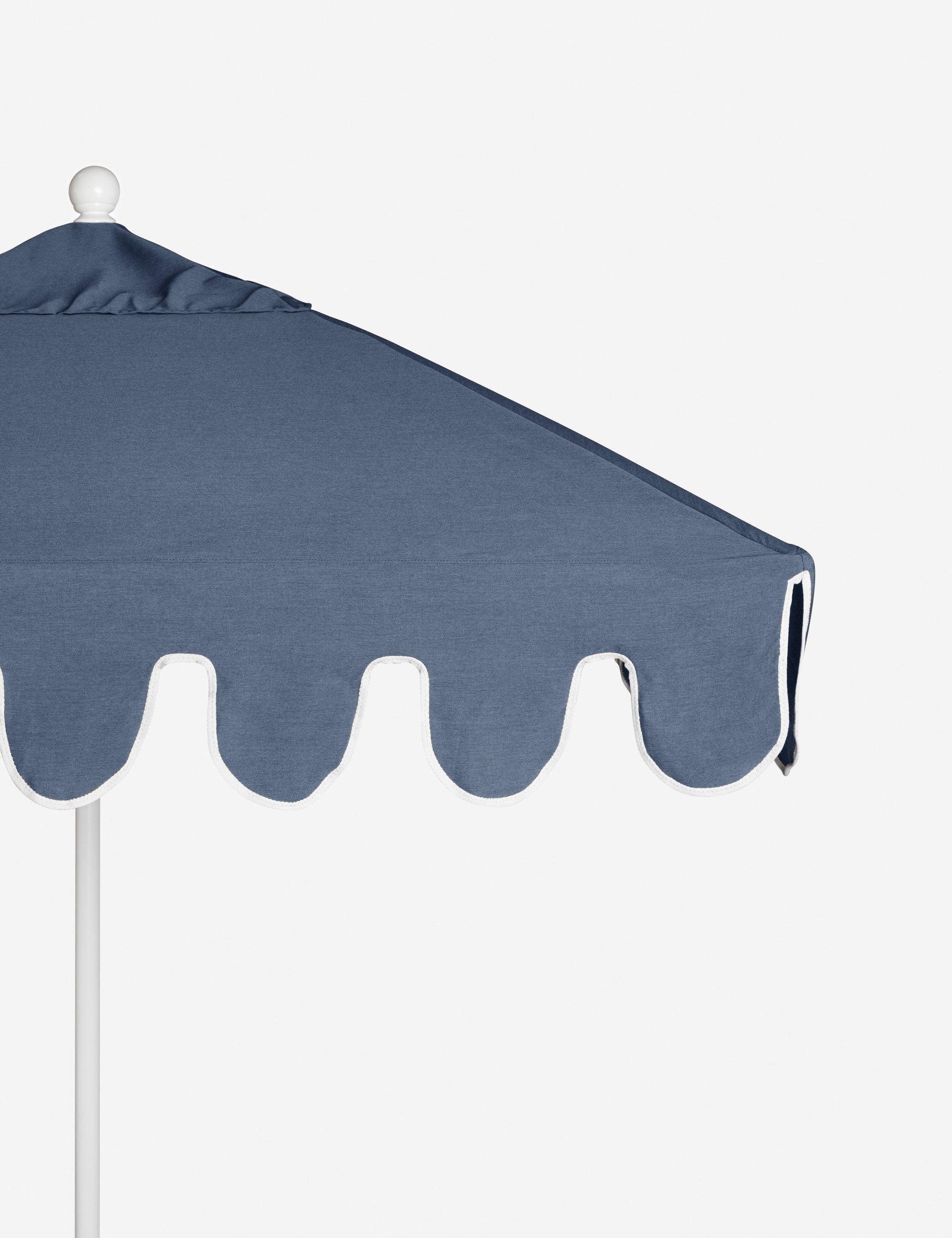 Nero Outdoor Umbrella | Scalloped Edge, Crisp Canopy Design