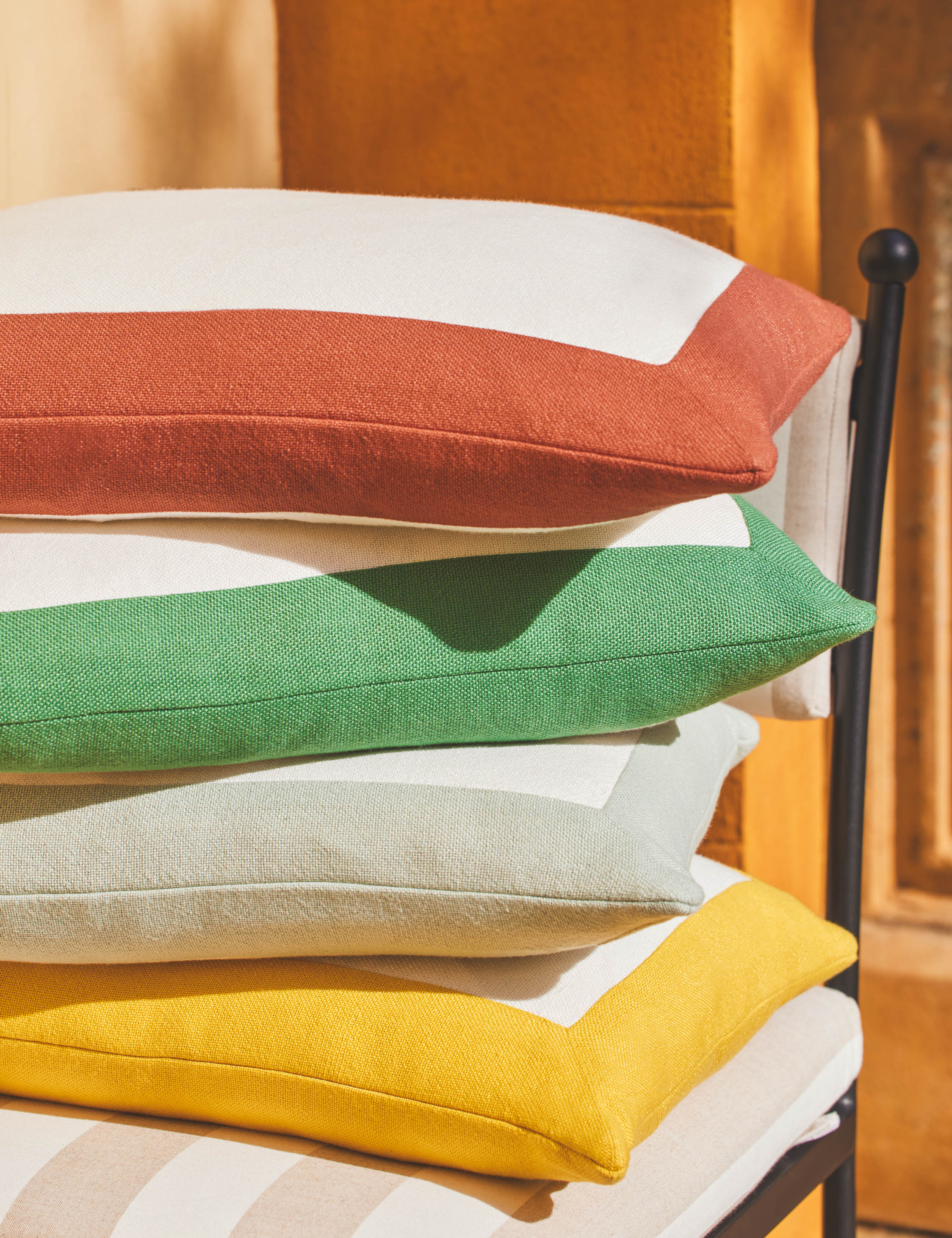 Amica Outdoor Pillow | Colorful Border, Antique White Center