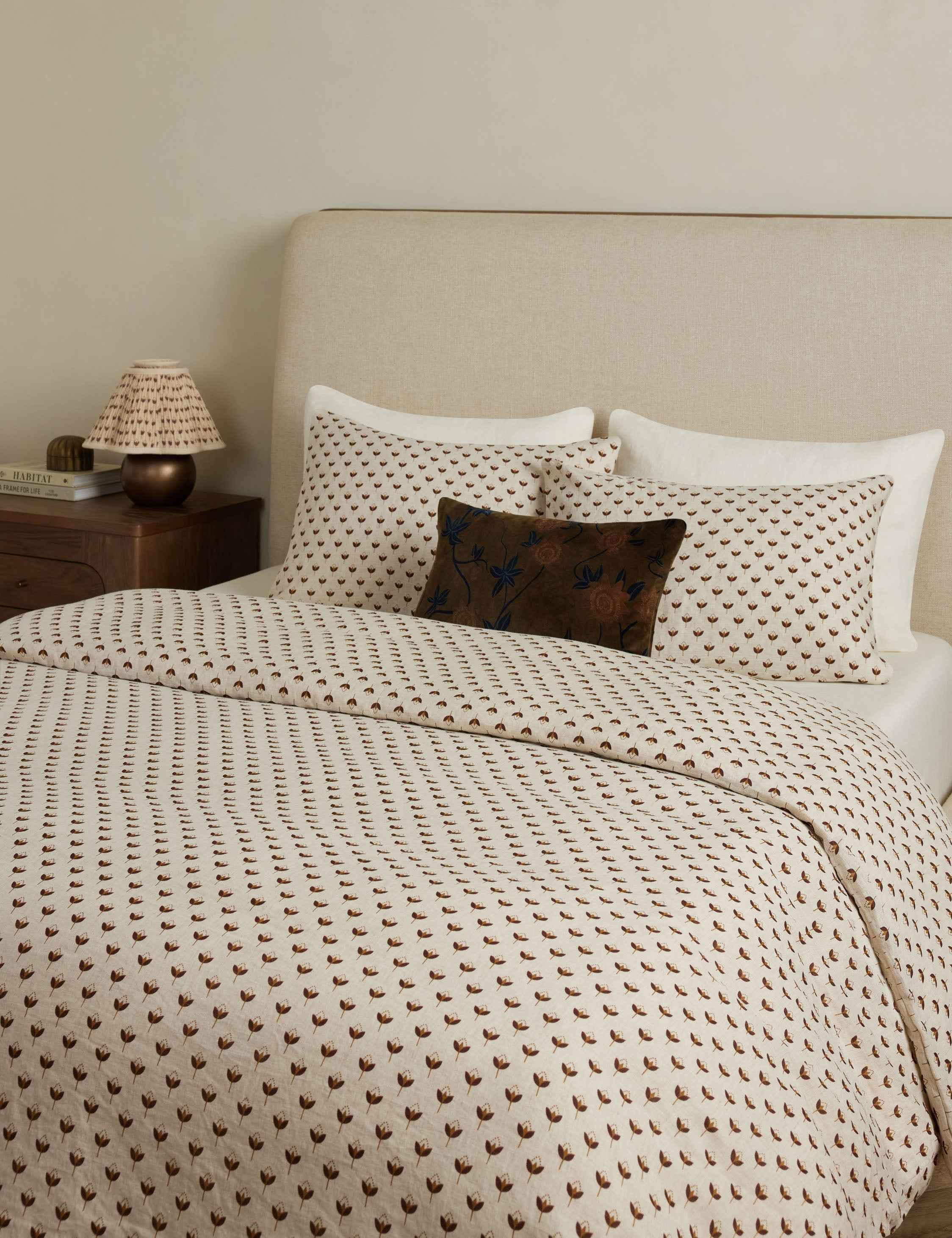 Pavo Duvet Cover | European Flax Linen, Timeless Floral Design
