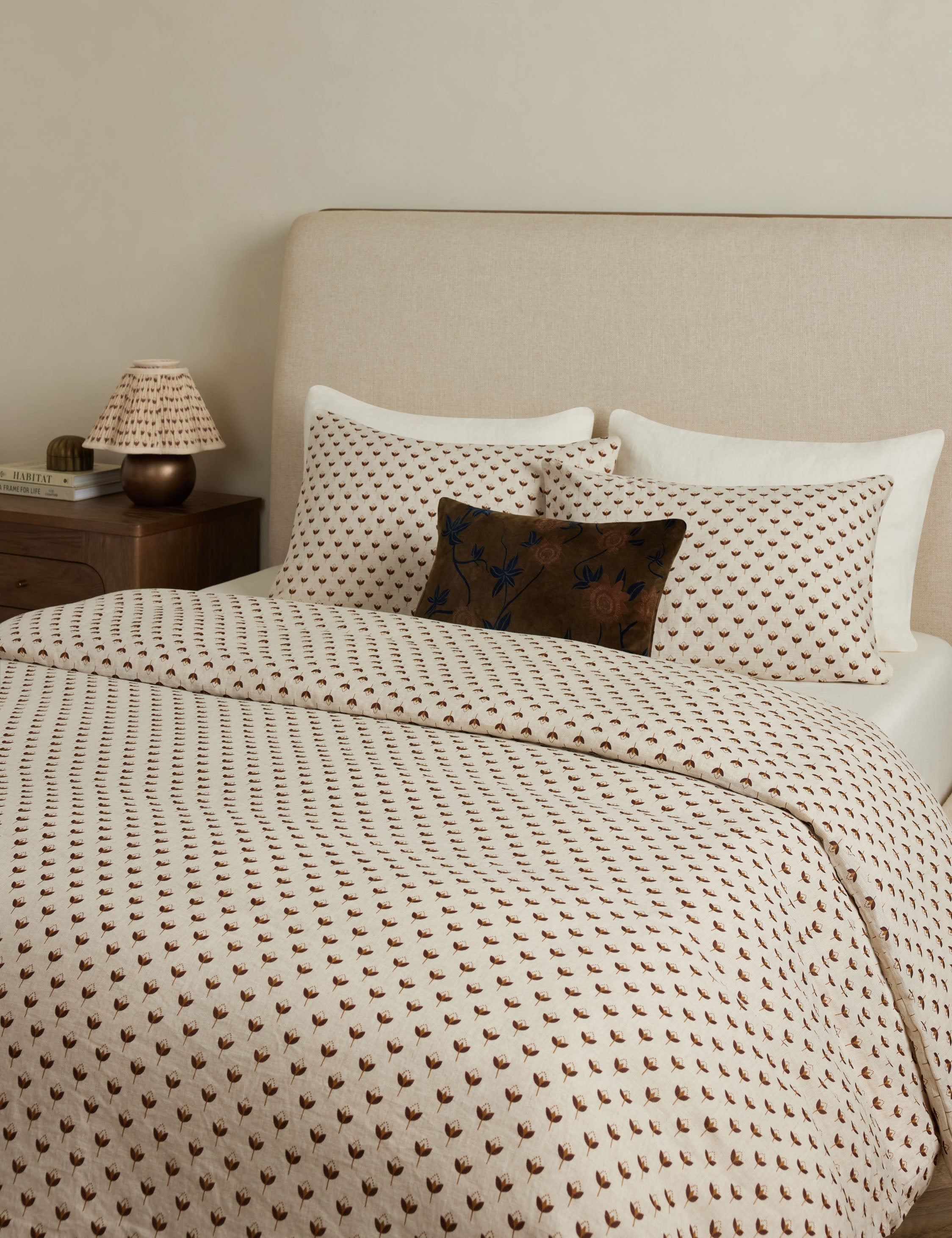 Pivo Duvet Cover | European Flax Linen, Timeless Floral Design