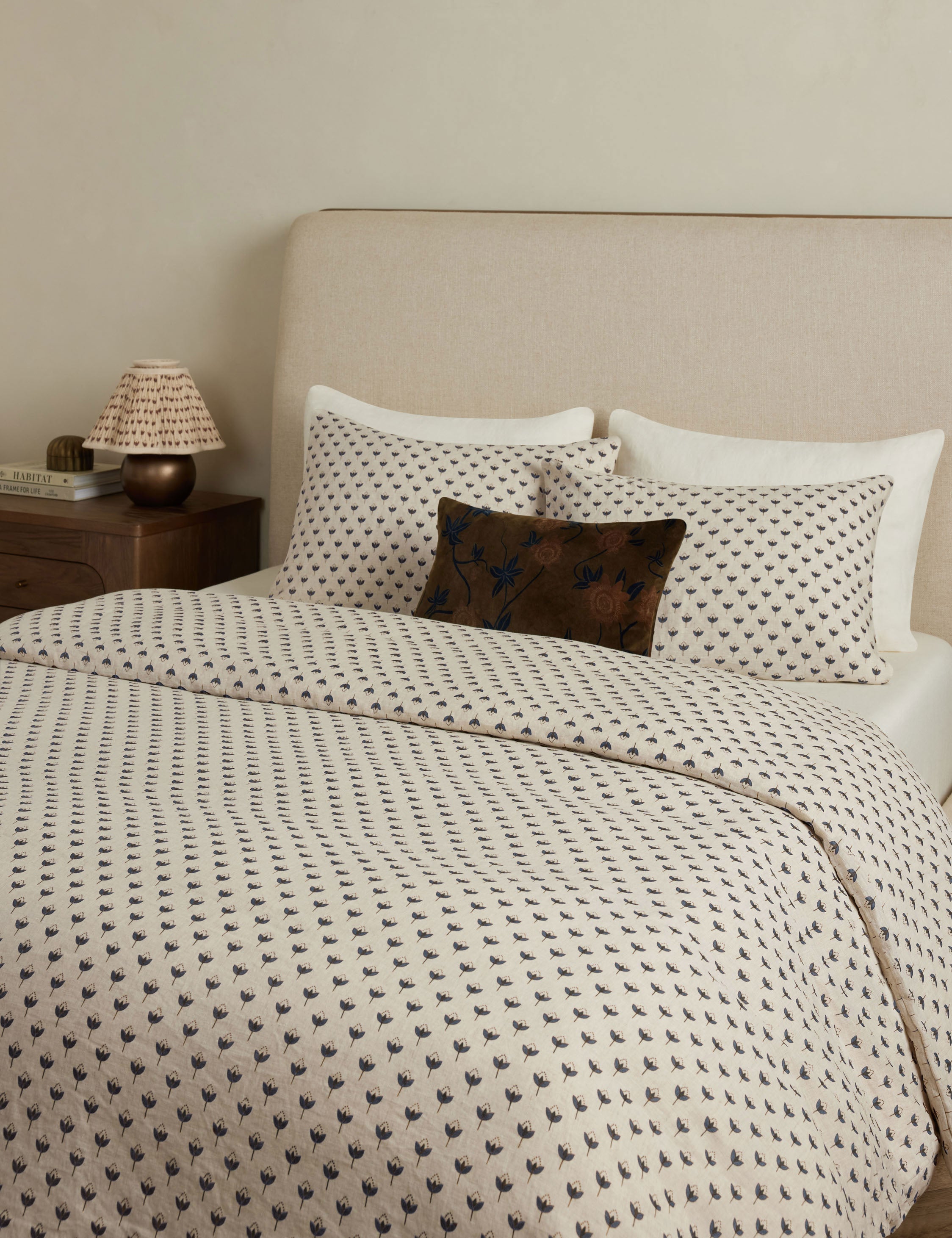 Pavo Duvet Cover | European Flax Linen, Timeless Floral Design