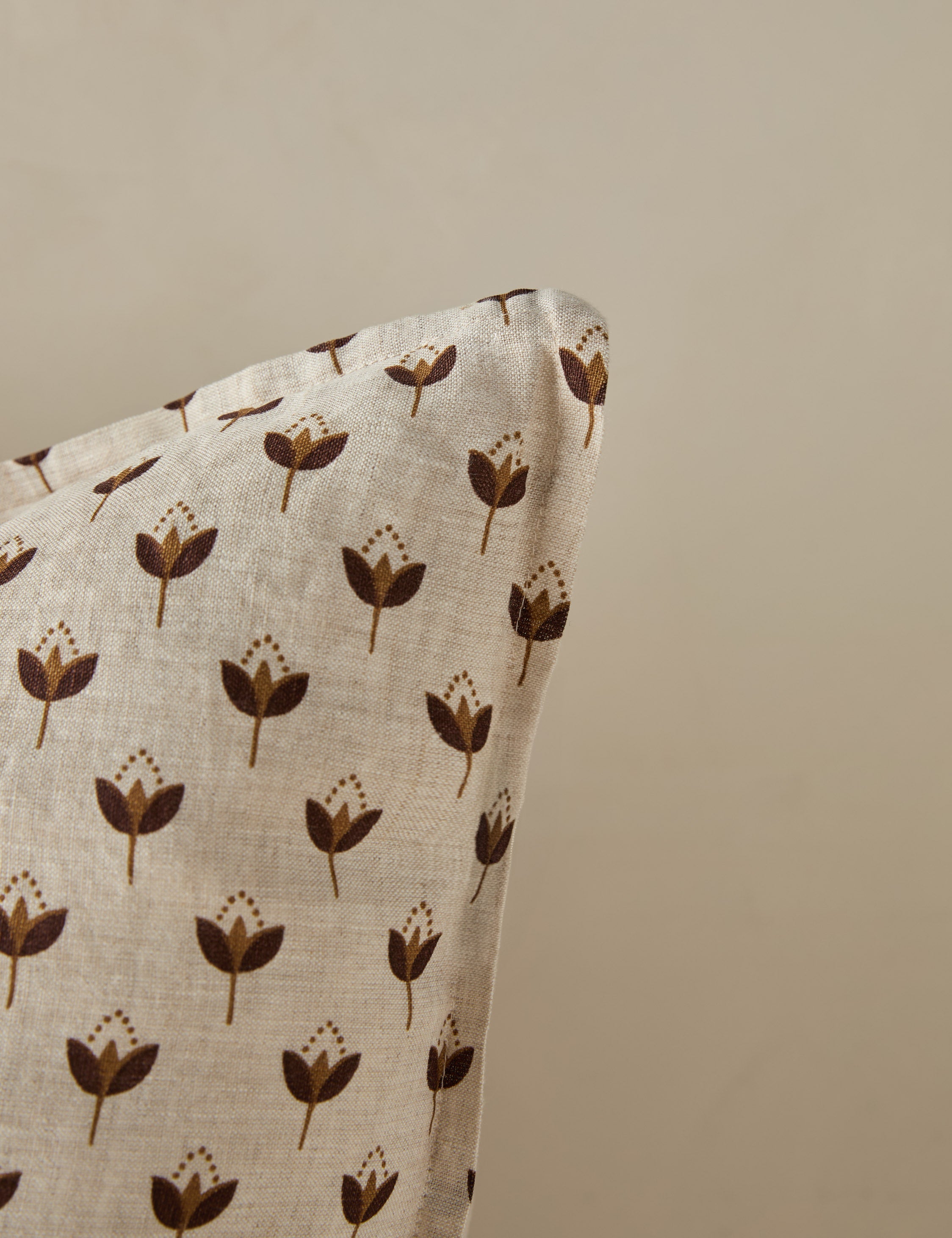 Pavé Linen Shams | Breathable European Flax, Timeless Floral Design