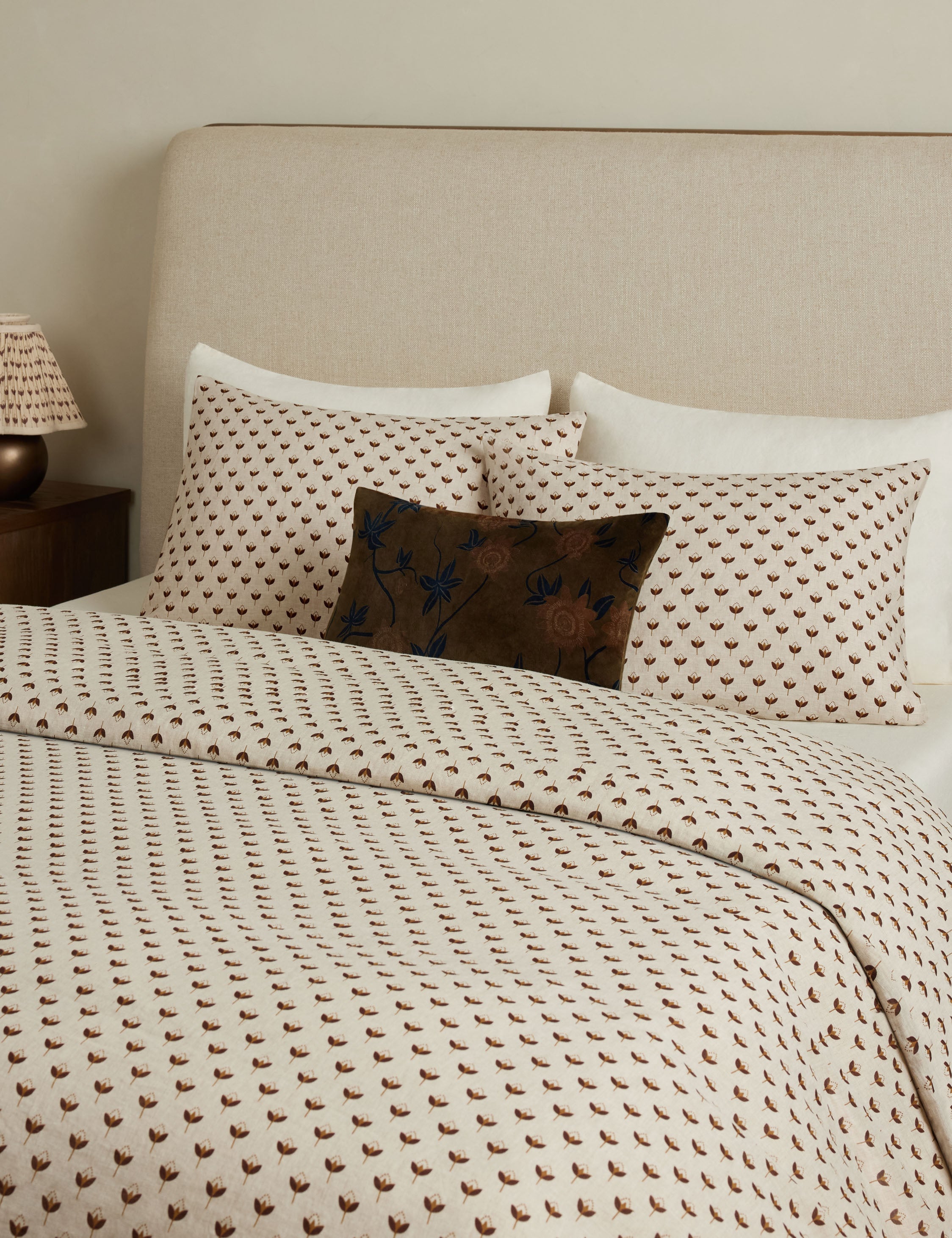 Pavé Linen Shams | Breathable European Flax, Timeless Floral Design
