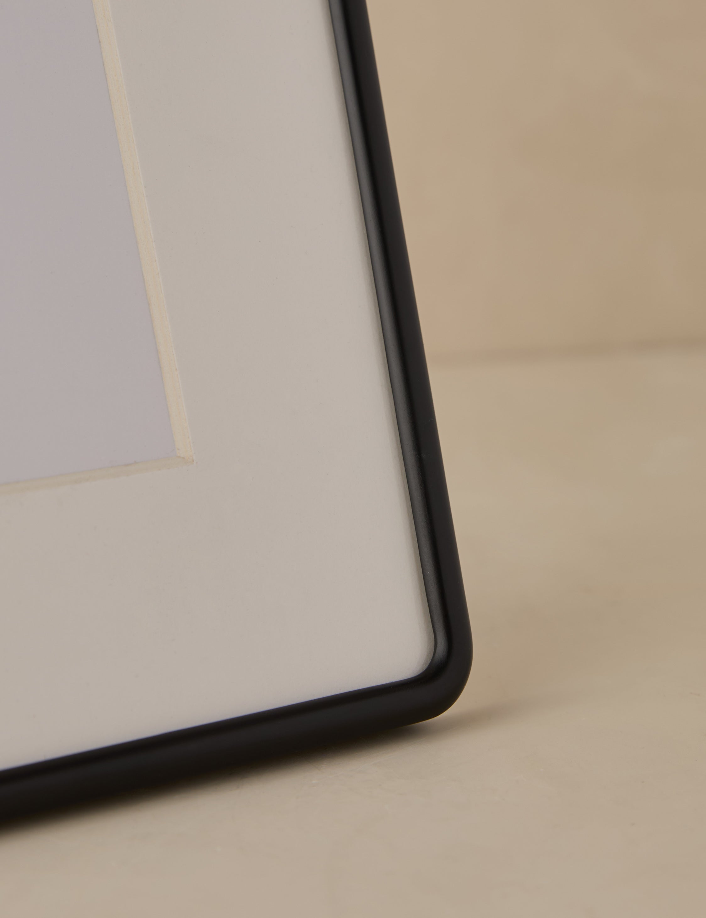 Rook Picture Frame | Chic Wavy Silhouette, Exclusive Design