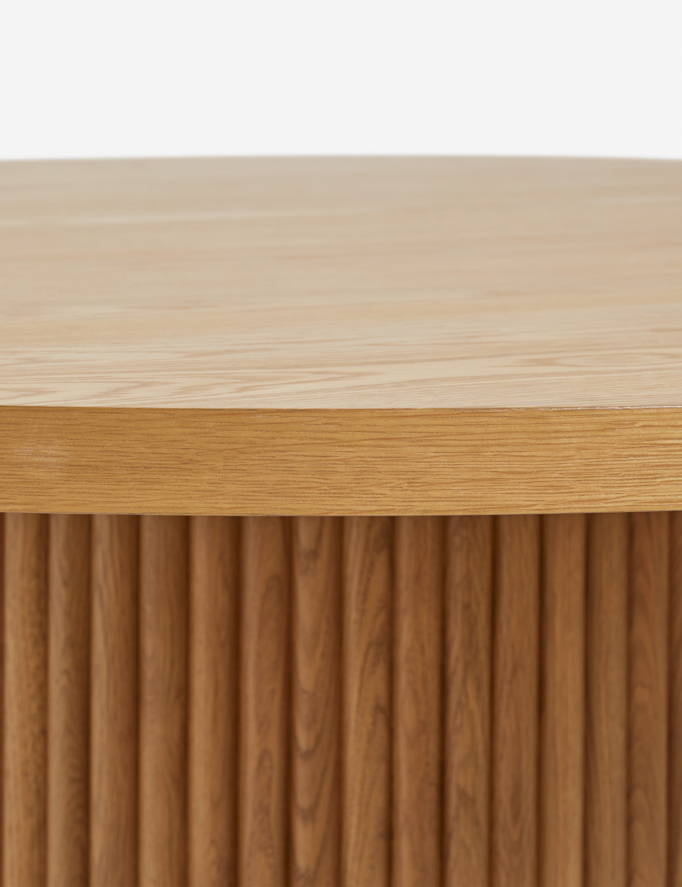 Riviera Round Dining Table | Fluted Base, Solid Wood