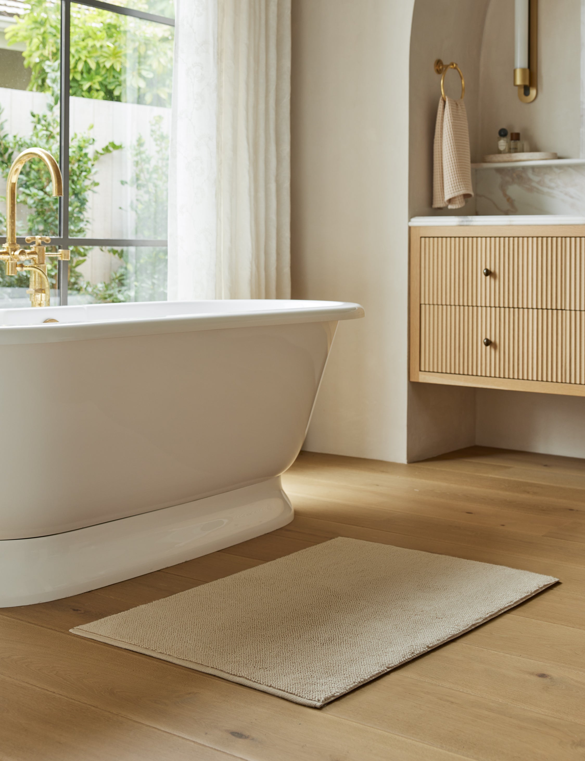 Nero Organic Cotton Bath Mat | Plush, Machine-Washable
