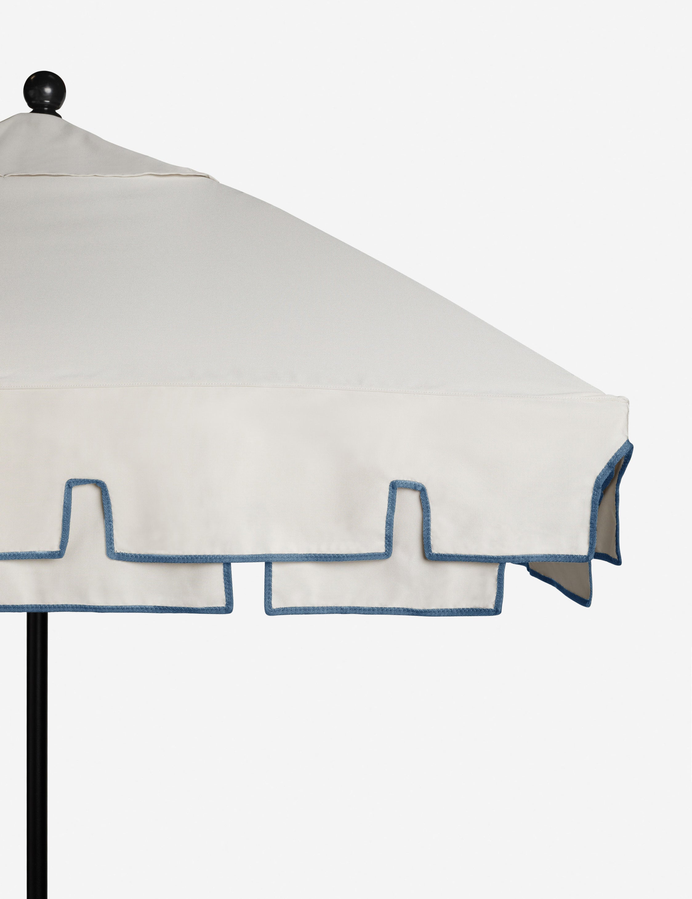 Salento Patio Umbrella | Layered Canvas, Geometric Trim