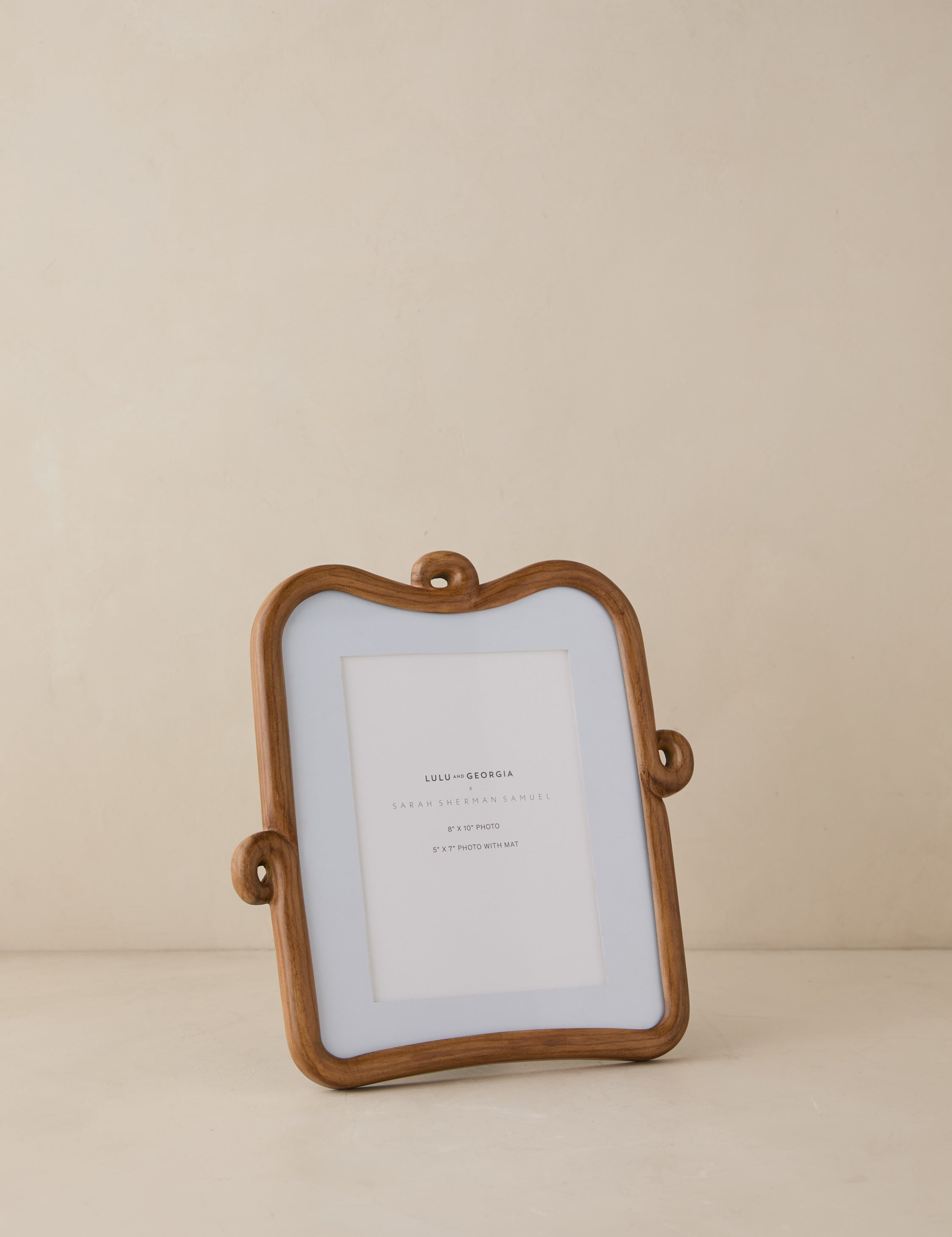 Bello Loop Picture Frame | Whimsical Resin Design