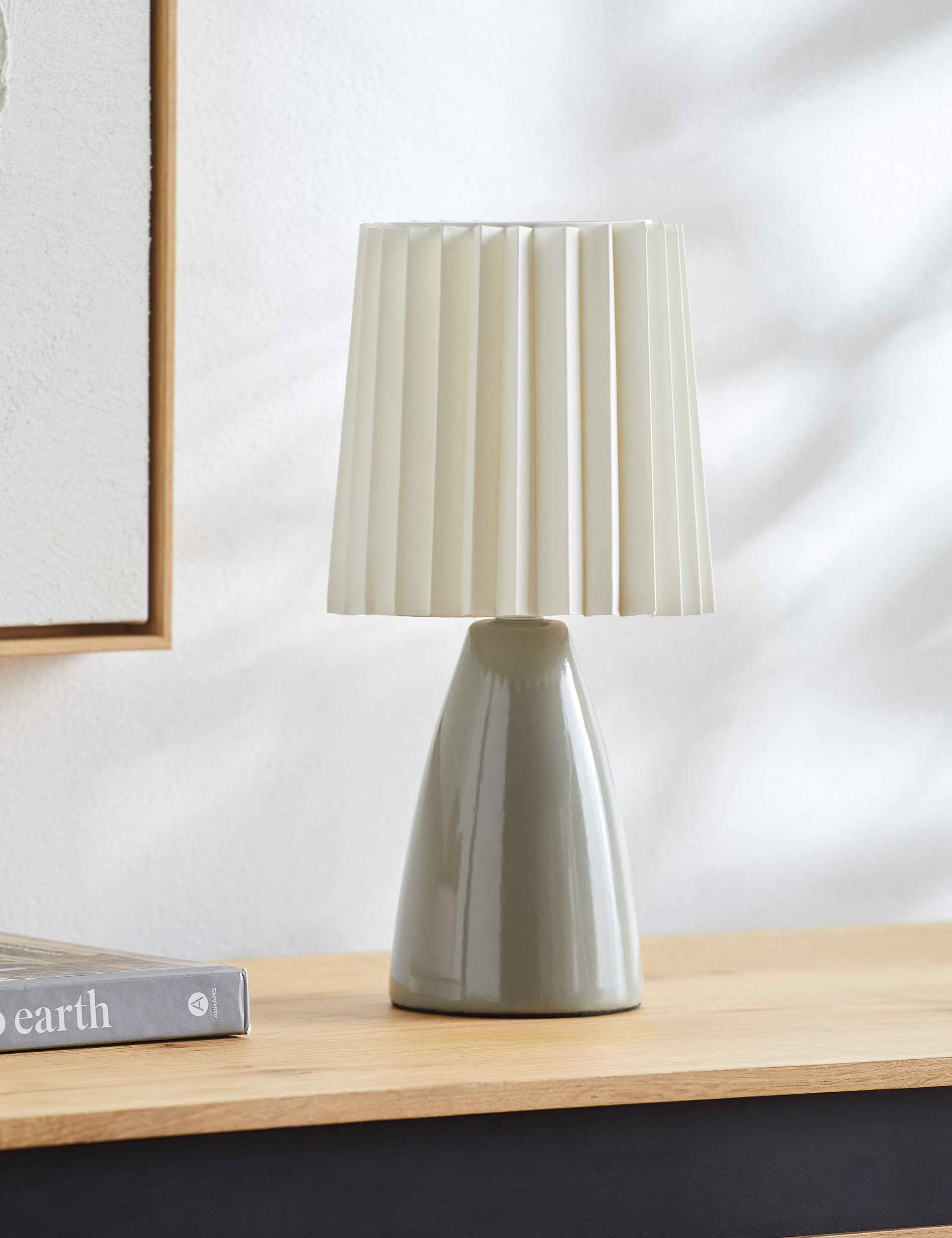 Helio Table Lamp | Gloss Finish, Pleated Linen Shade