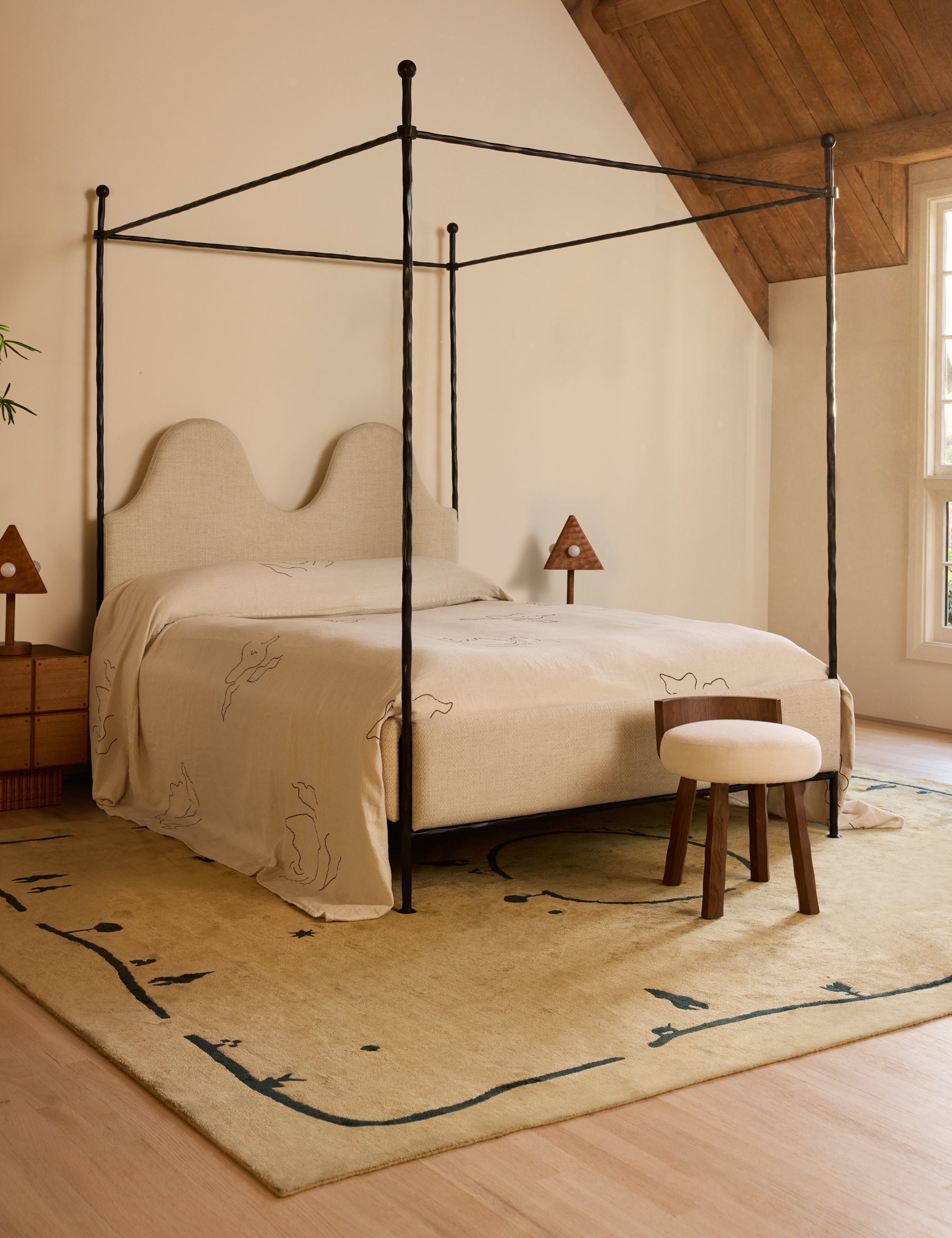 Aurelia Canopy Bed | Airy Iron Frame, Platform Design