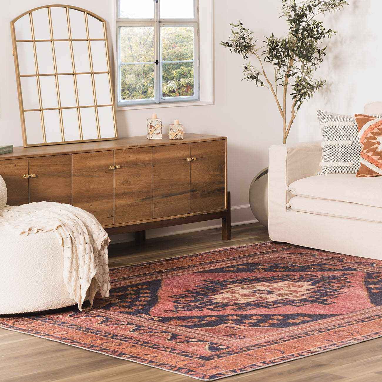 Brielle Vintage Flat Pile Rug  Machine Washable, 100% Polyester
