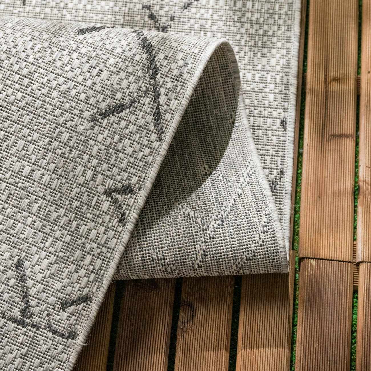 Bristol Outdoor Rug  Machine Woven  100% Polypropylene