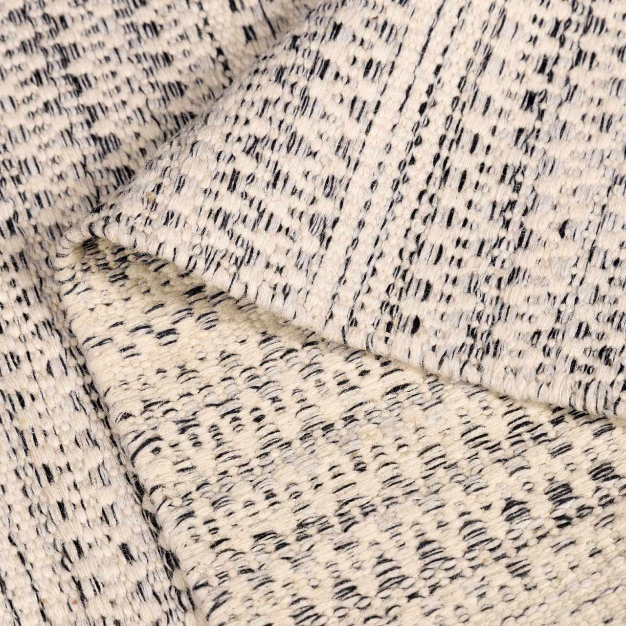 Wyla Wool Area Rug Hand Woven Medium Pile Cream Black
