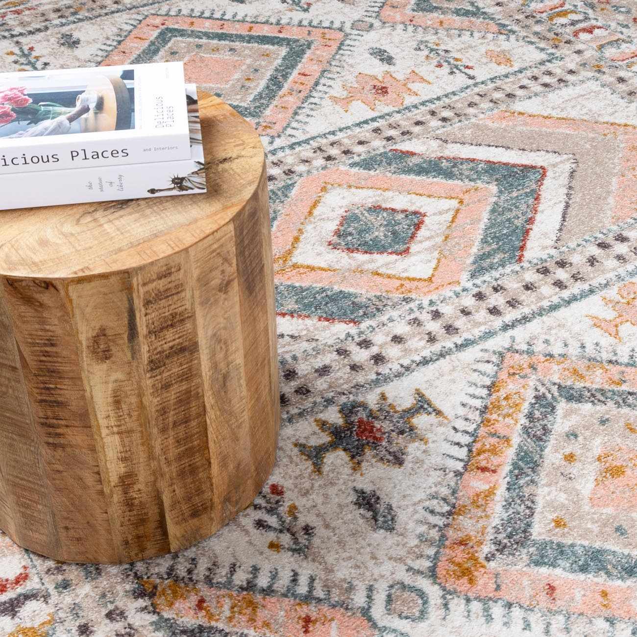 Demi Area Rug  Machine Woven, Medium Pile, Traditional Style