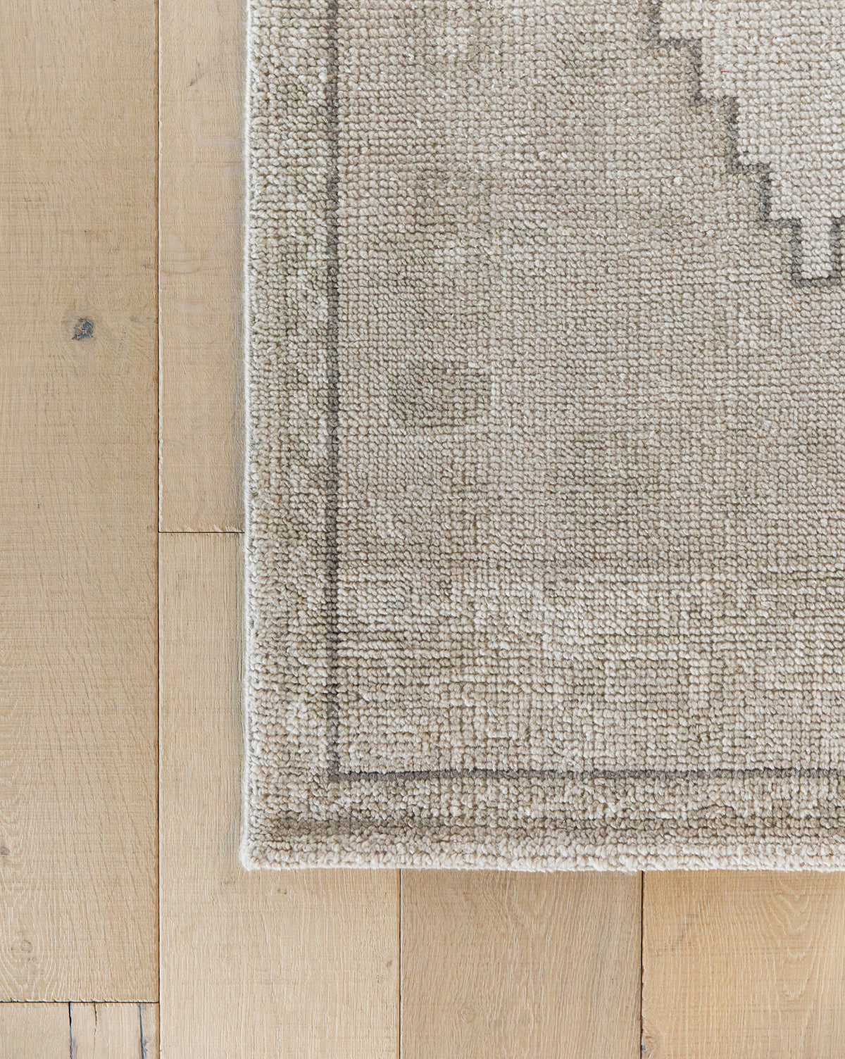 Bello Hand-Knotted Wool Rug  Vintage Inspired Design
