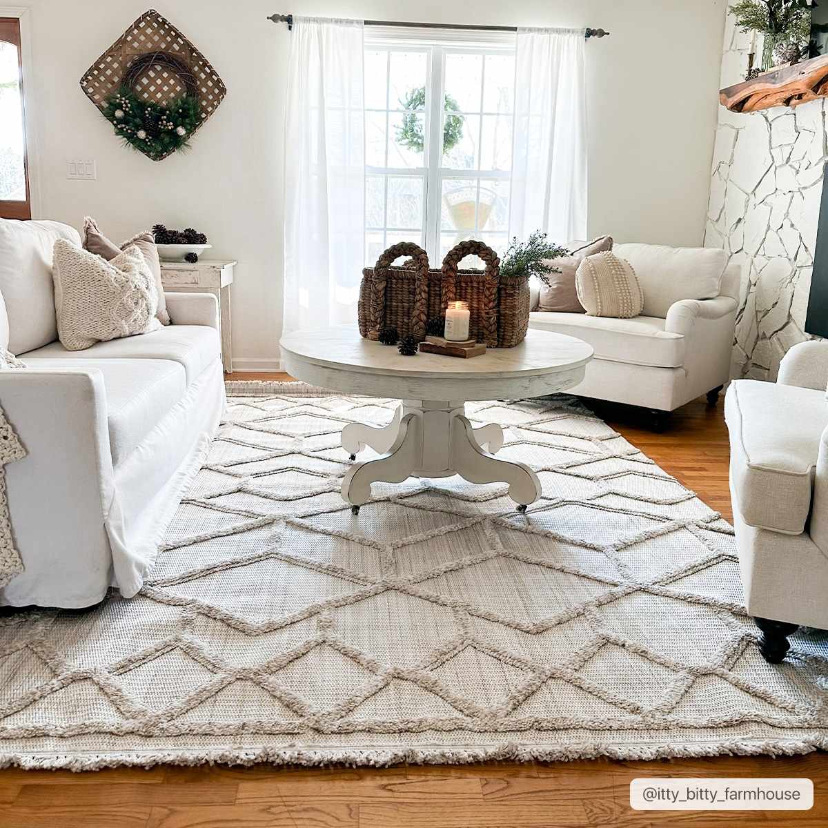 Mira Malilinao Area Rug  Machine Woven, High Pile Polyester