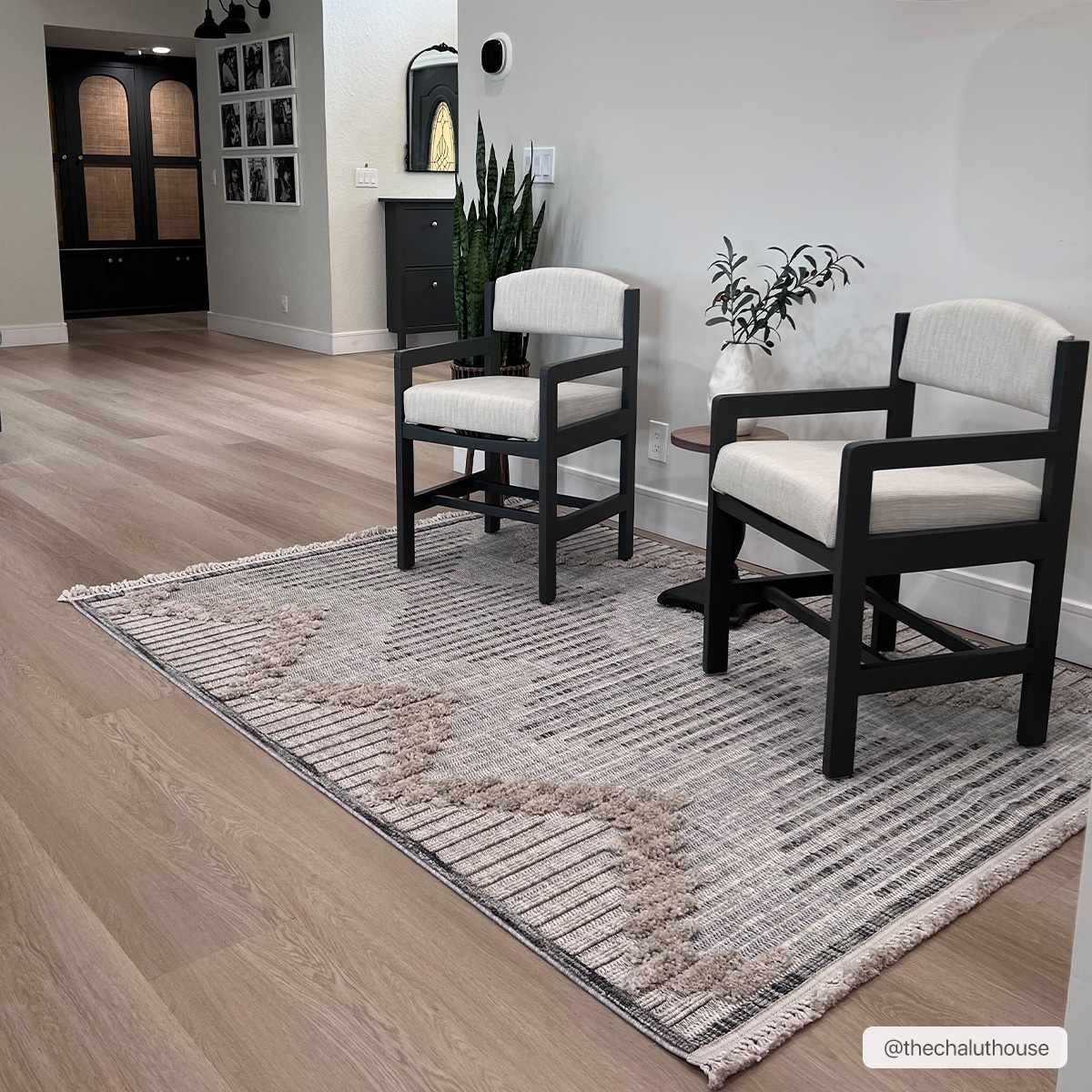 Milo High-Low Rustic Rug  Machine Woven  100% Polyester