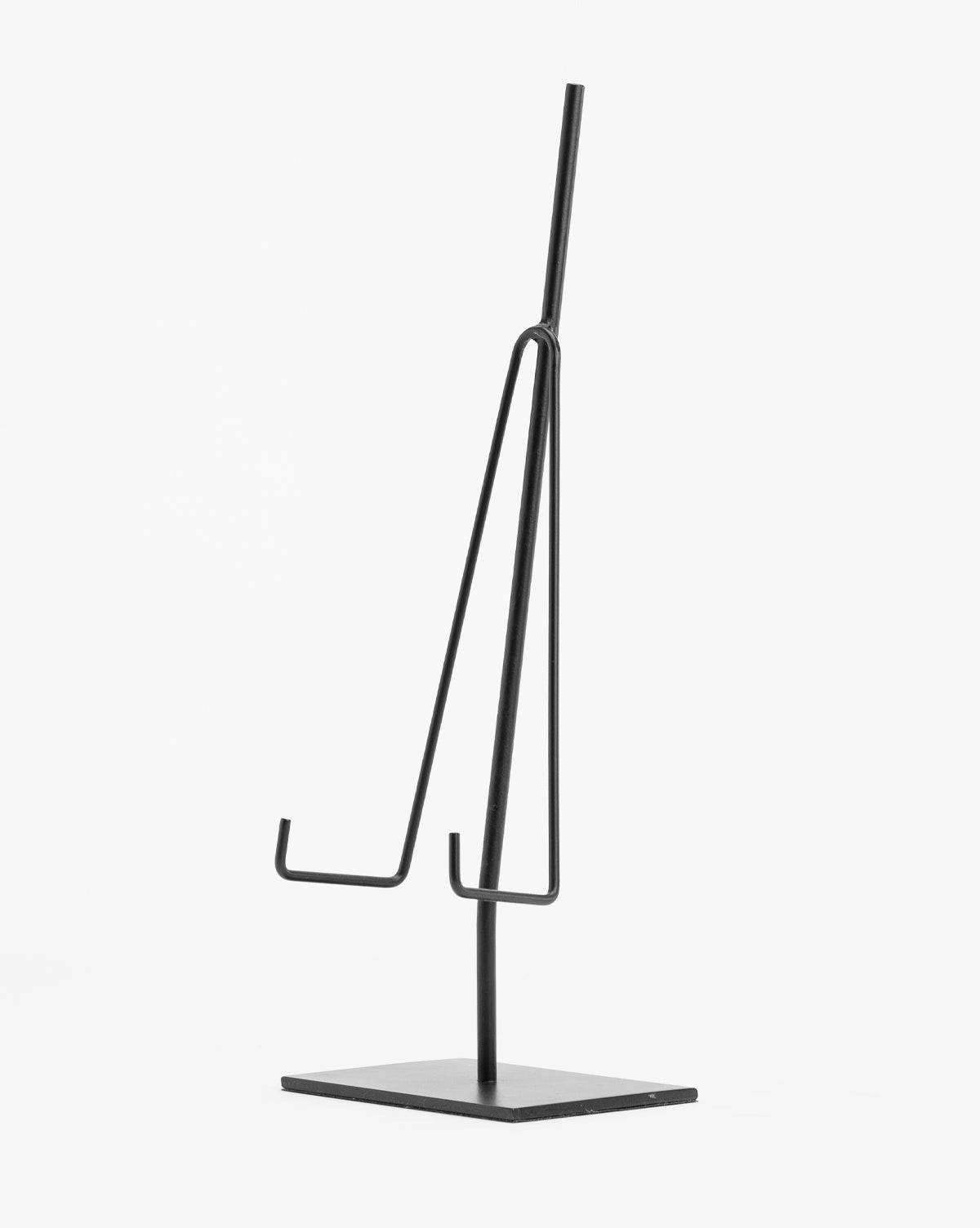 Bella Metal Easel  Elegant Design for Artwork Display