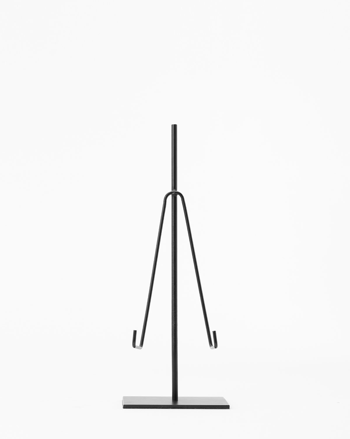 Bella Metal Easel  Elegant Design for Artwork Display