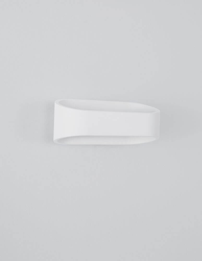 Milo LED Outdoor Wall Light | 9W, 3000K Warm White, IP54
