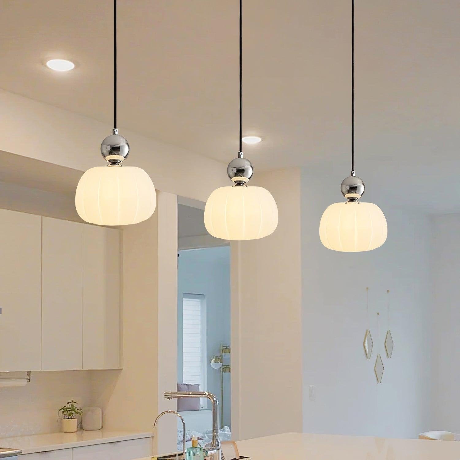 Yuna Pendant Lamp | Organic Acrylic Design, Warm Diffused Light