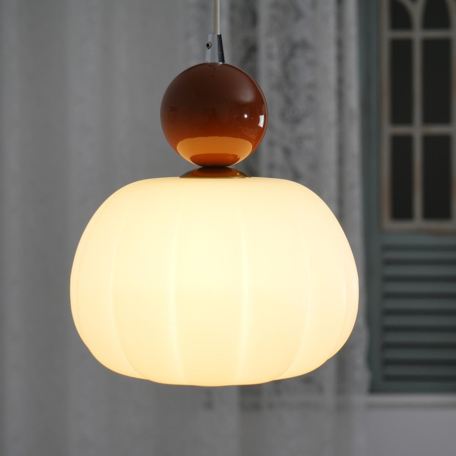 Yuna Pendant Lamp | Organic Acrylic Design, Warm Diffused Light
