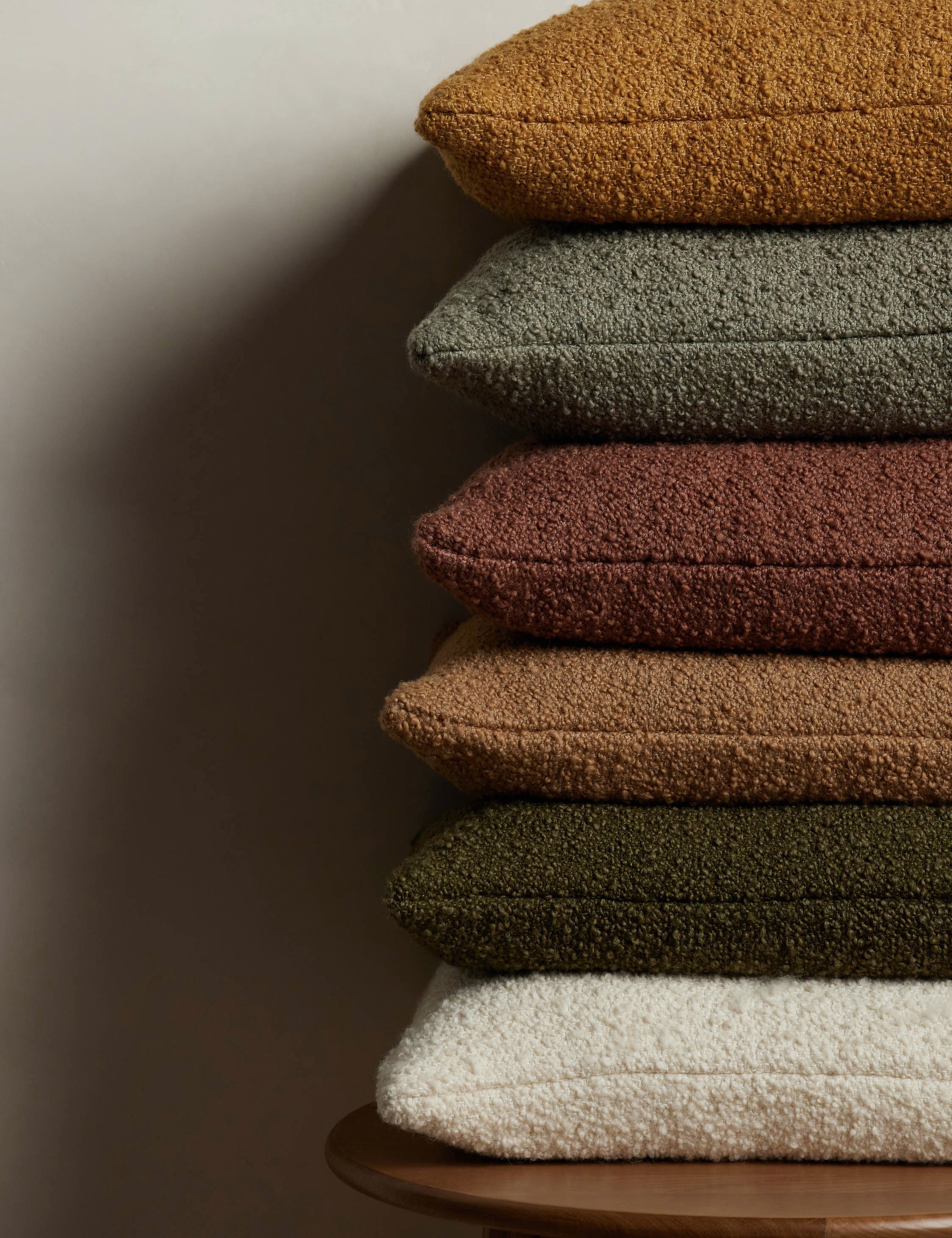 Bela Boucle Pillow | Ultrasoft Woolen Fibers, Solid Design