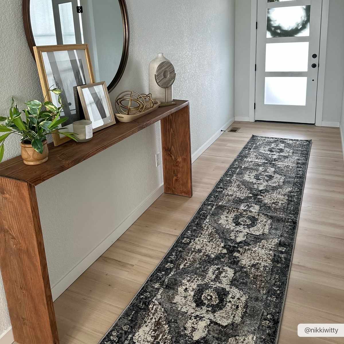 Noria Area Rug  Machine Woven  Medium Pile, Traditional Style