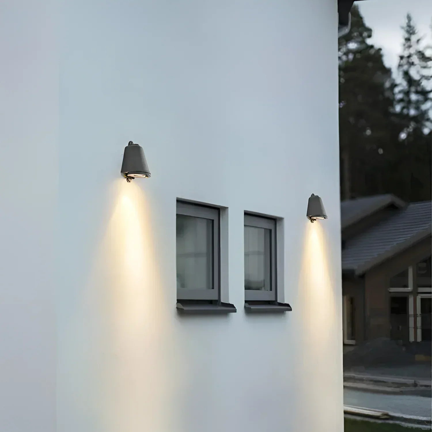 Bello Outdoor Wall Lamp | Aluminium, IP65 Waterproof