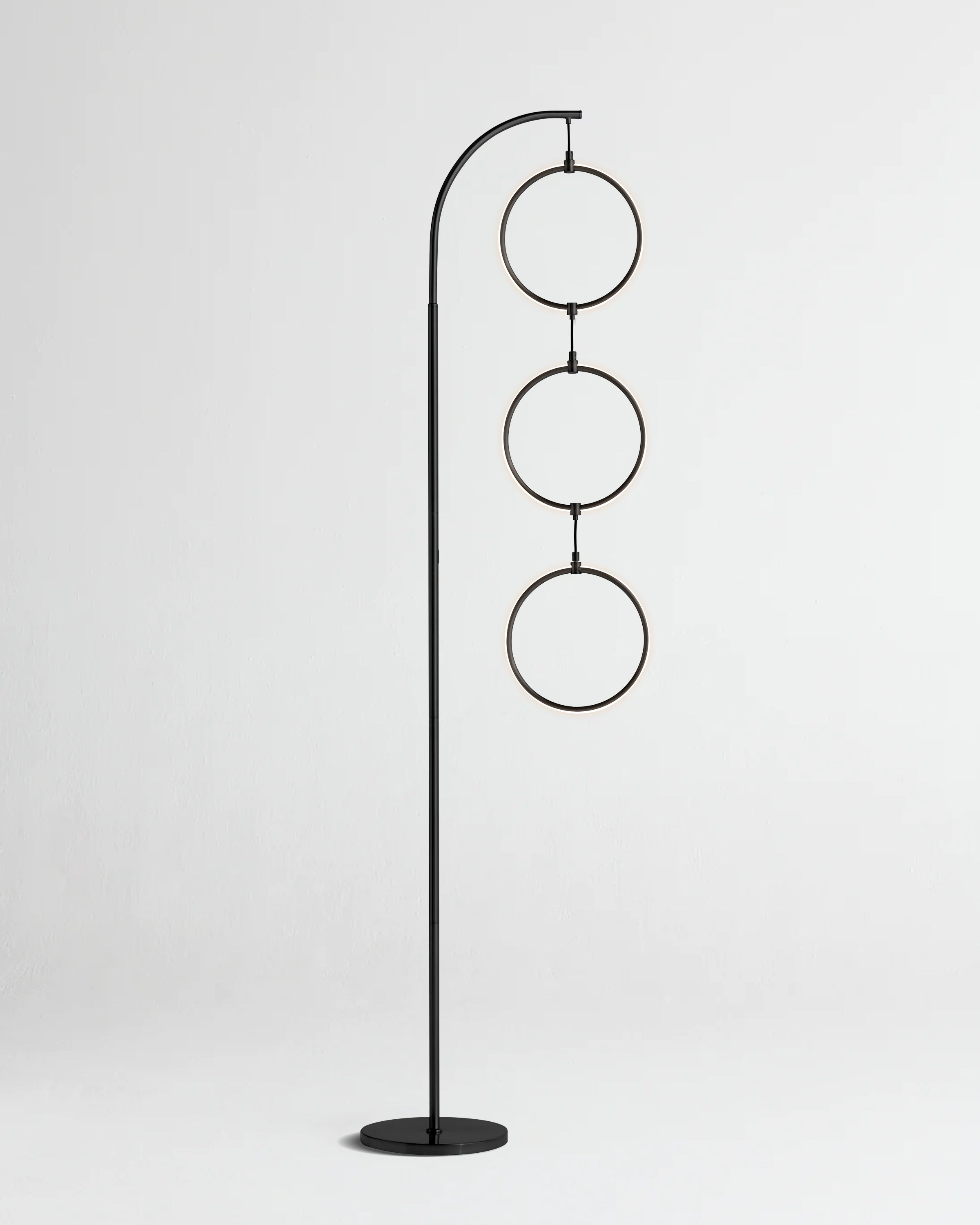 Nero Floor Lamp | Dimmable Touch Switch, Brass Curved Stem