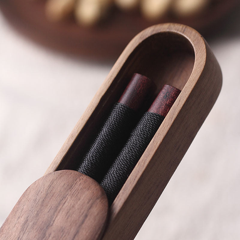 Kairo Chopsticks | Handgemaakt Walnoothout met Decoratieve Draadwrapping
