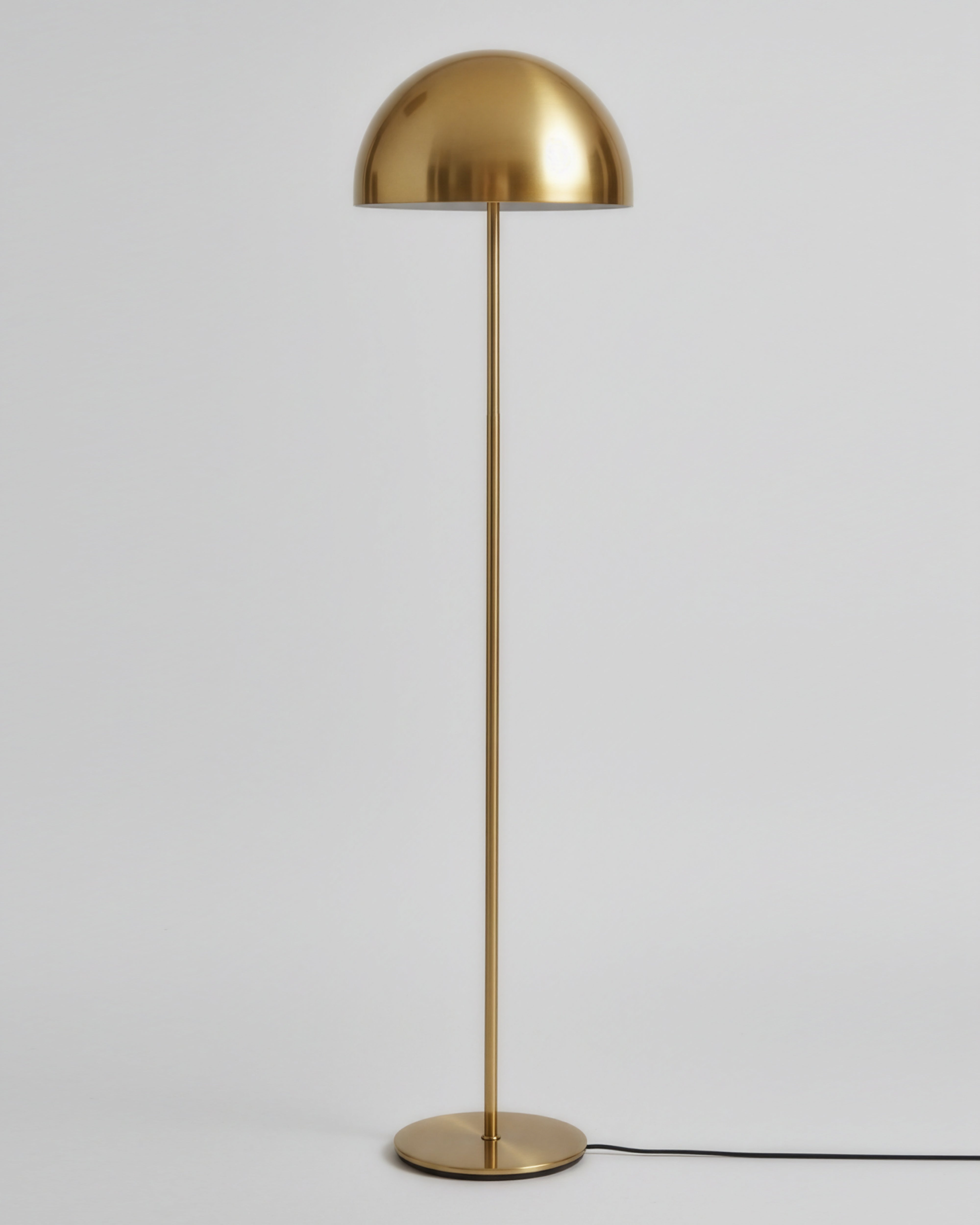 Oro Floor Lamp | Metal Design, Color-Changing Bulb