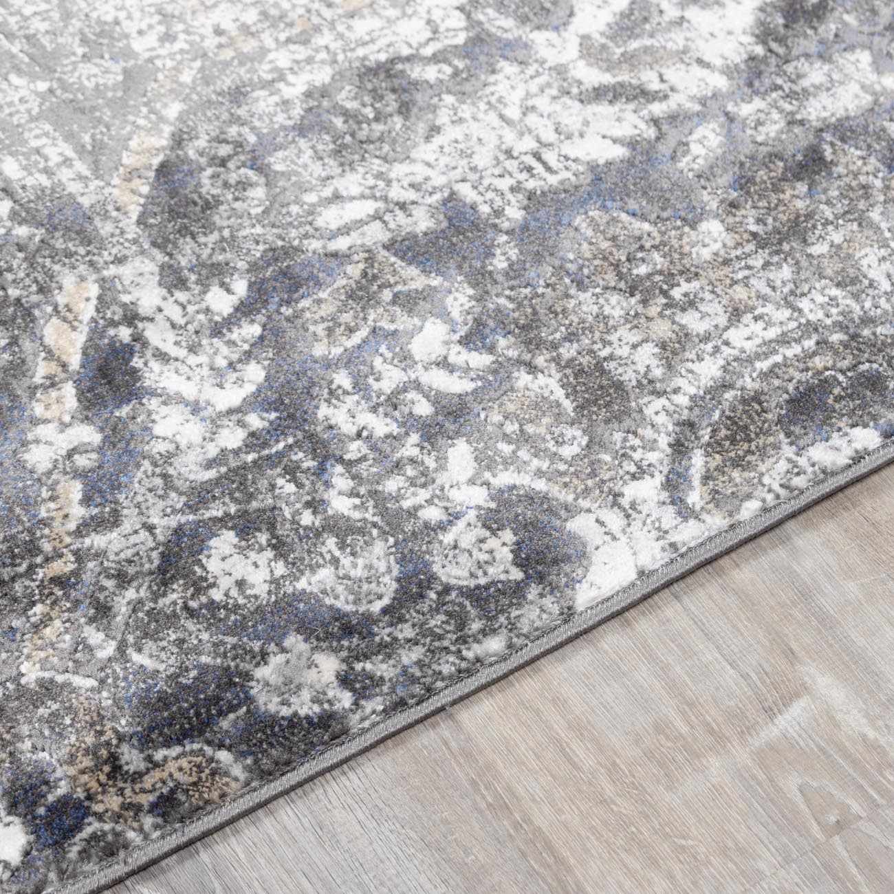 Brielle Area Rug  Traditional Persian Design, Machine Woven