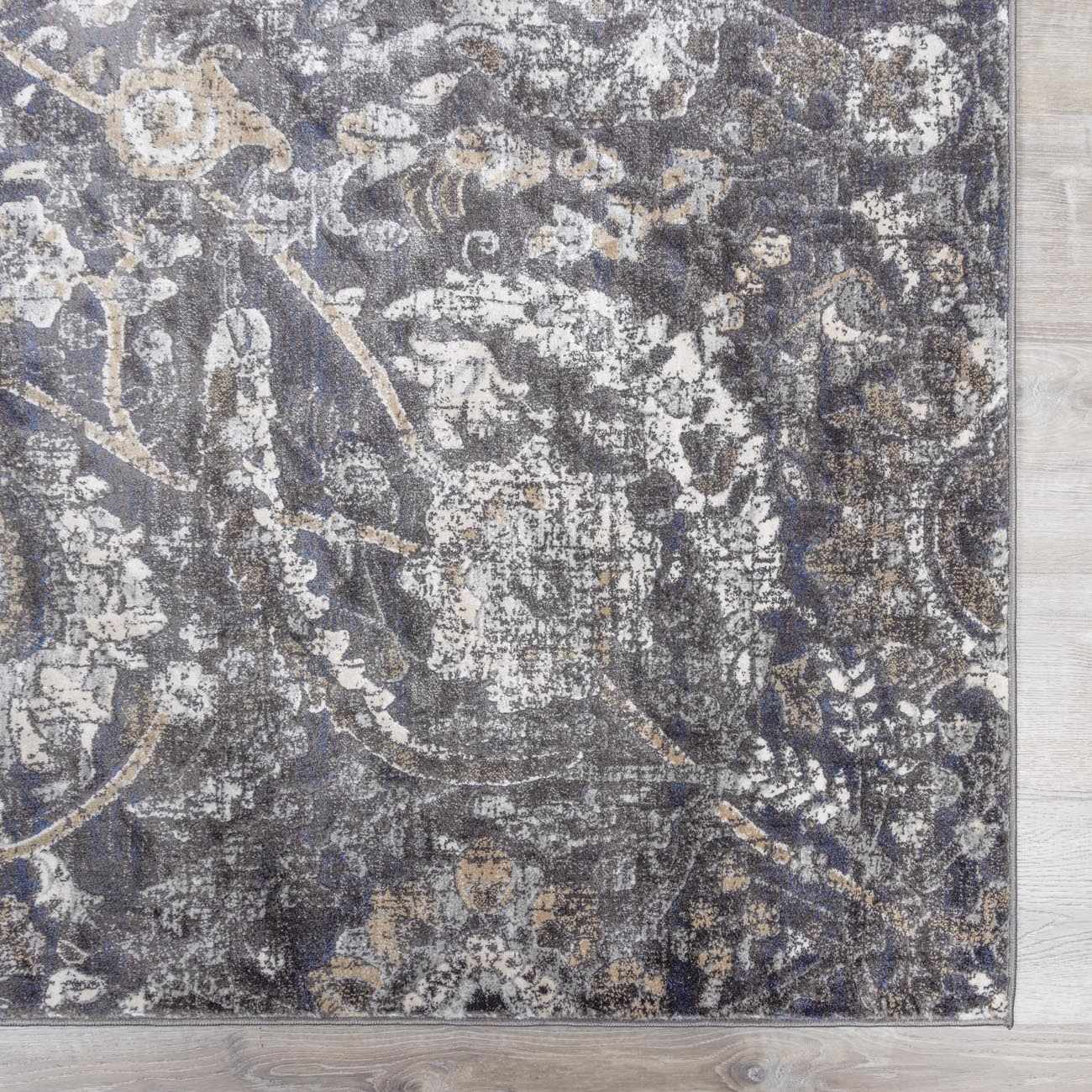 Brielle Area Rug  Traditional Persian Design, Machine Woven