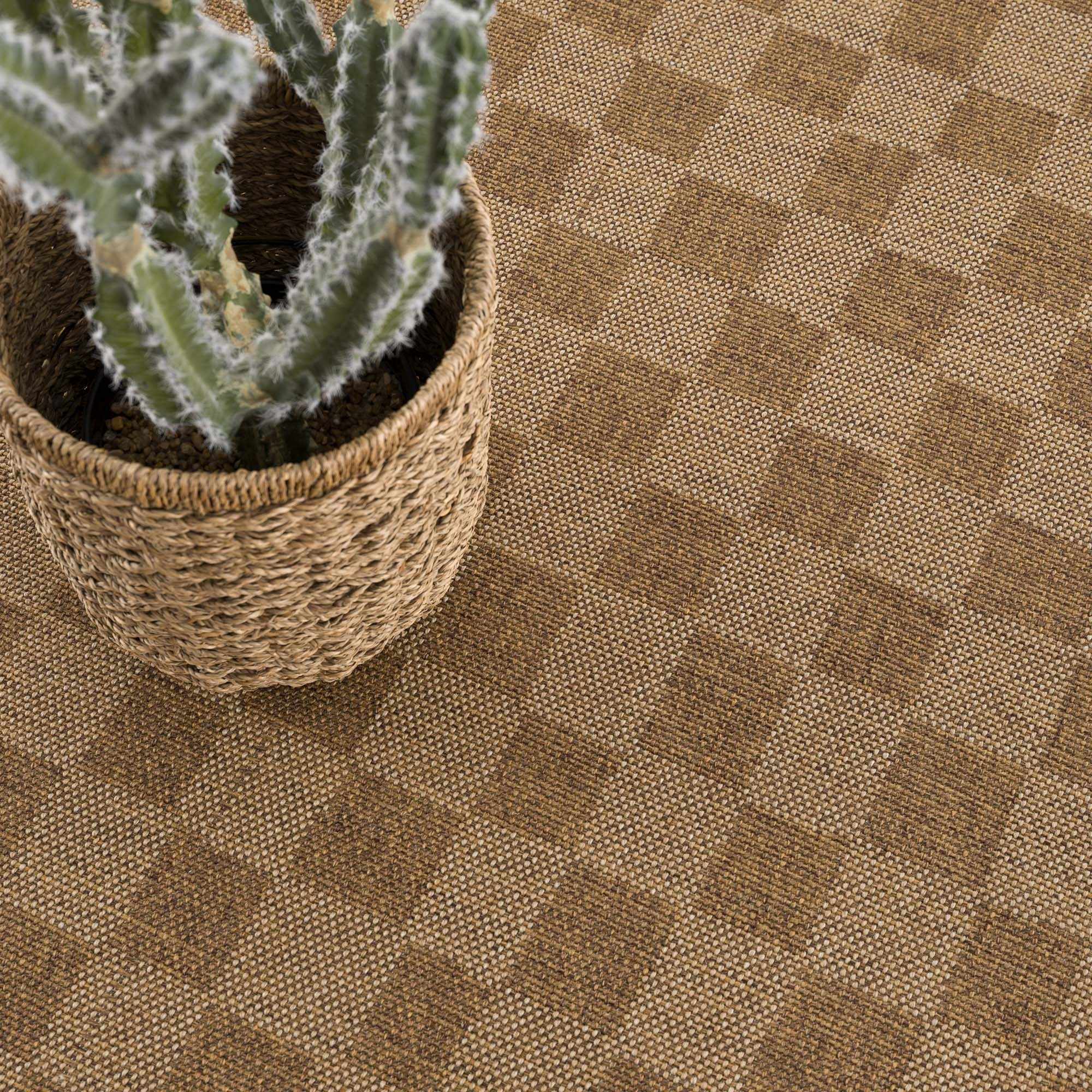 Bello Checkered Outdoor Rug 100% Polypropylene, Contemporary Style