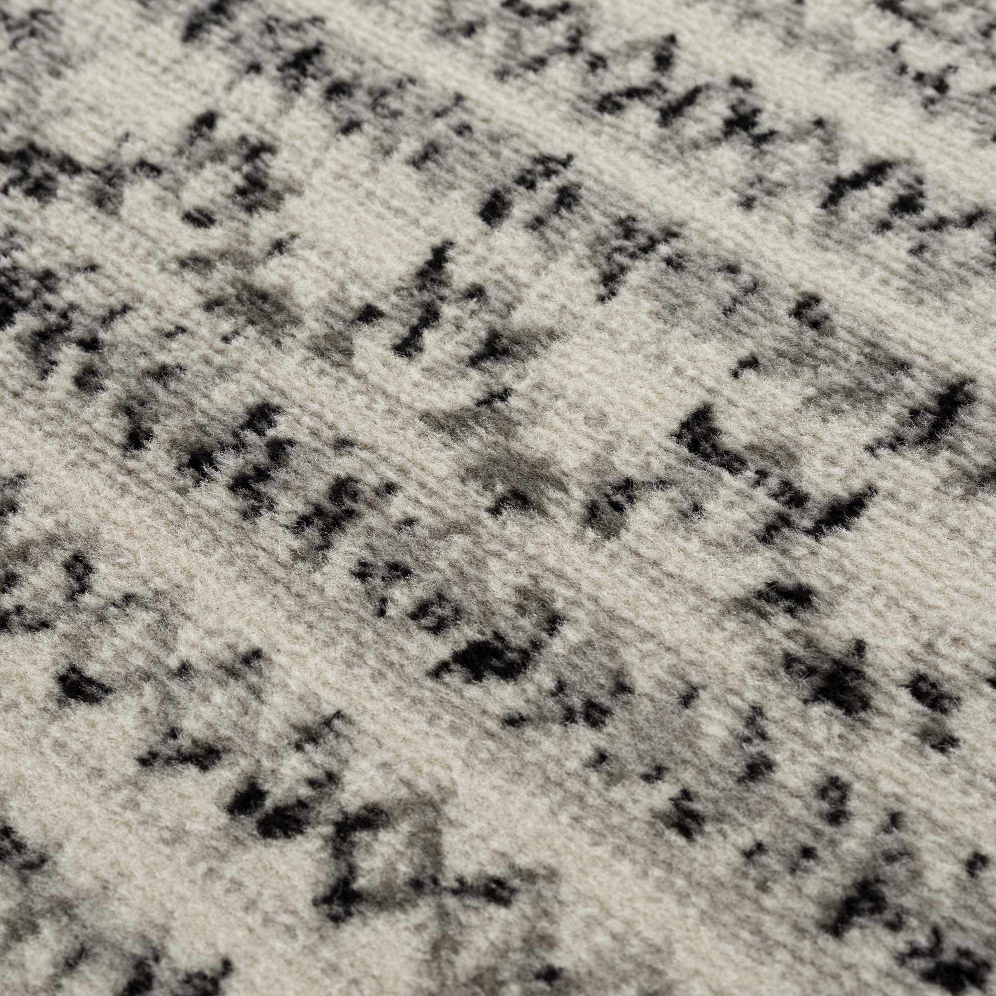 Grayson Area Rug  Machine Woven  Transitional Style  Medium Pile